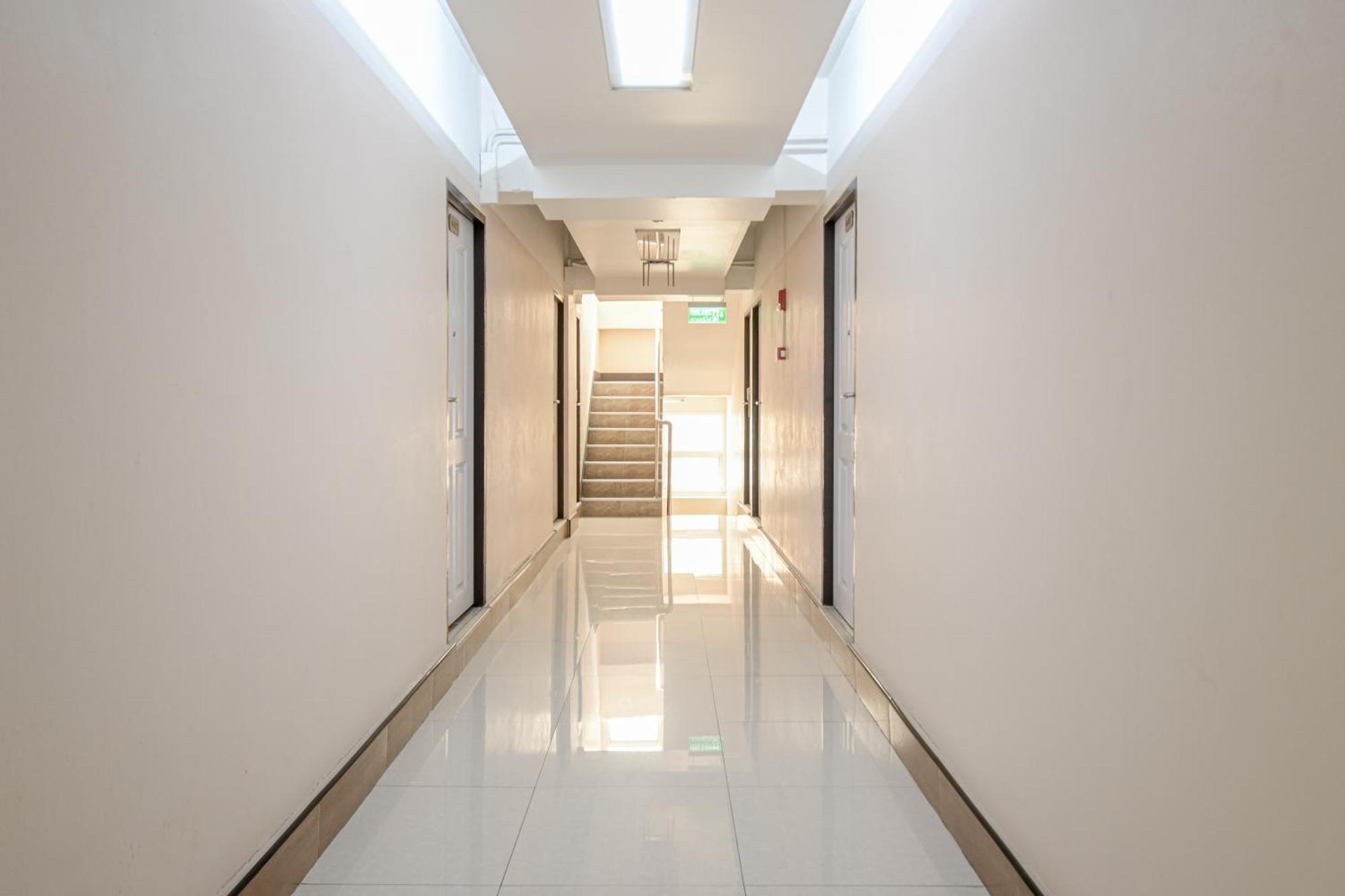 Ac Habitat Aparthotel Bangkok