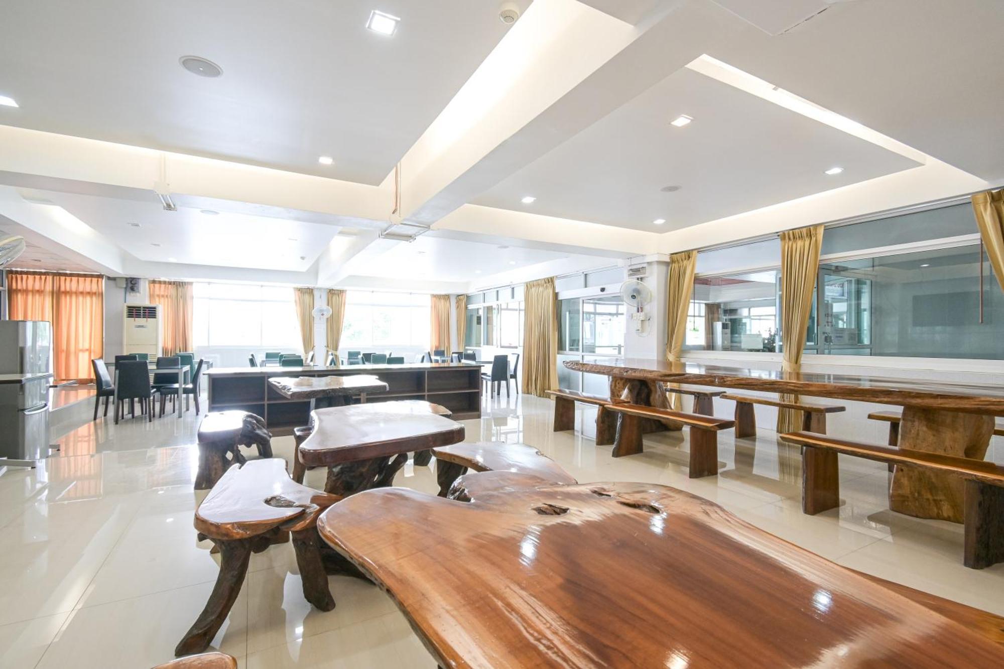 Ac Habitat Aparthotel 3*