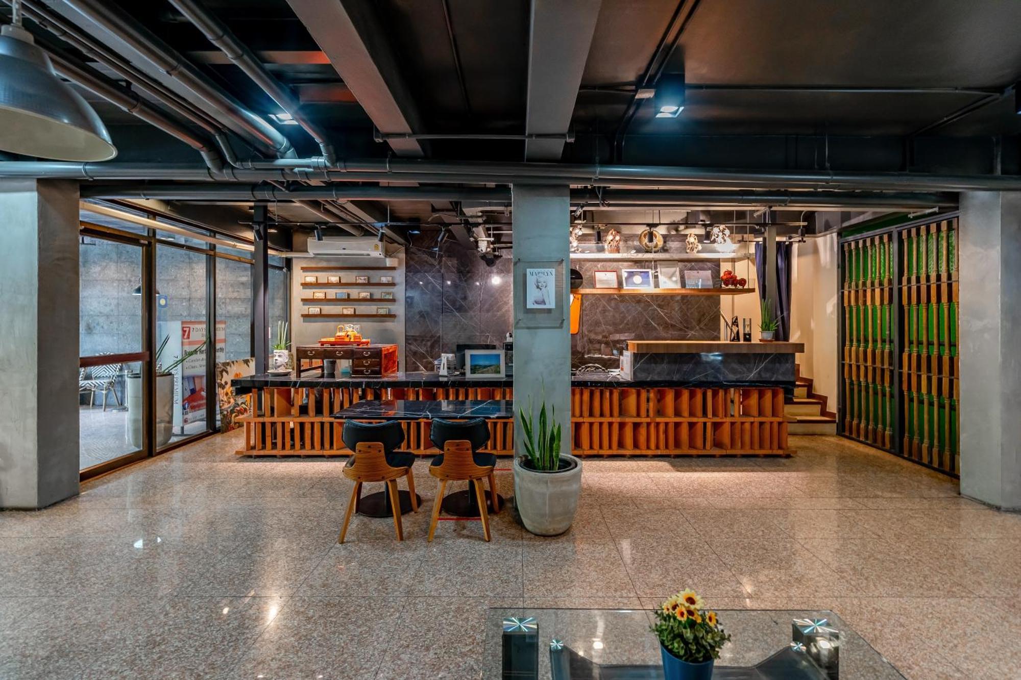 Hotel 7 Days Premium At Icon Siam Station Bangkok