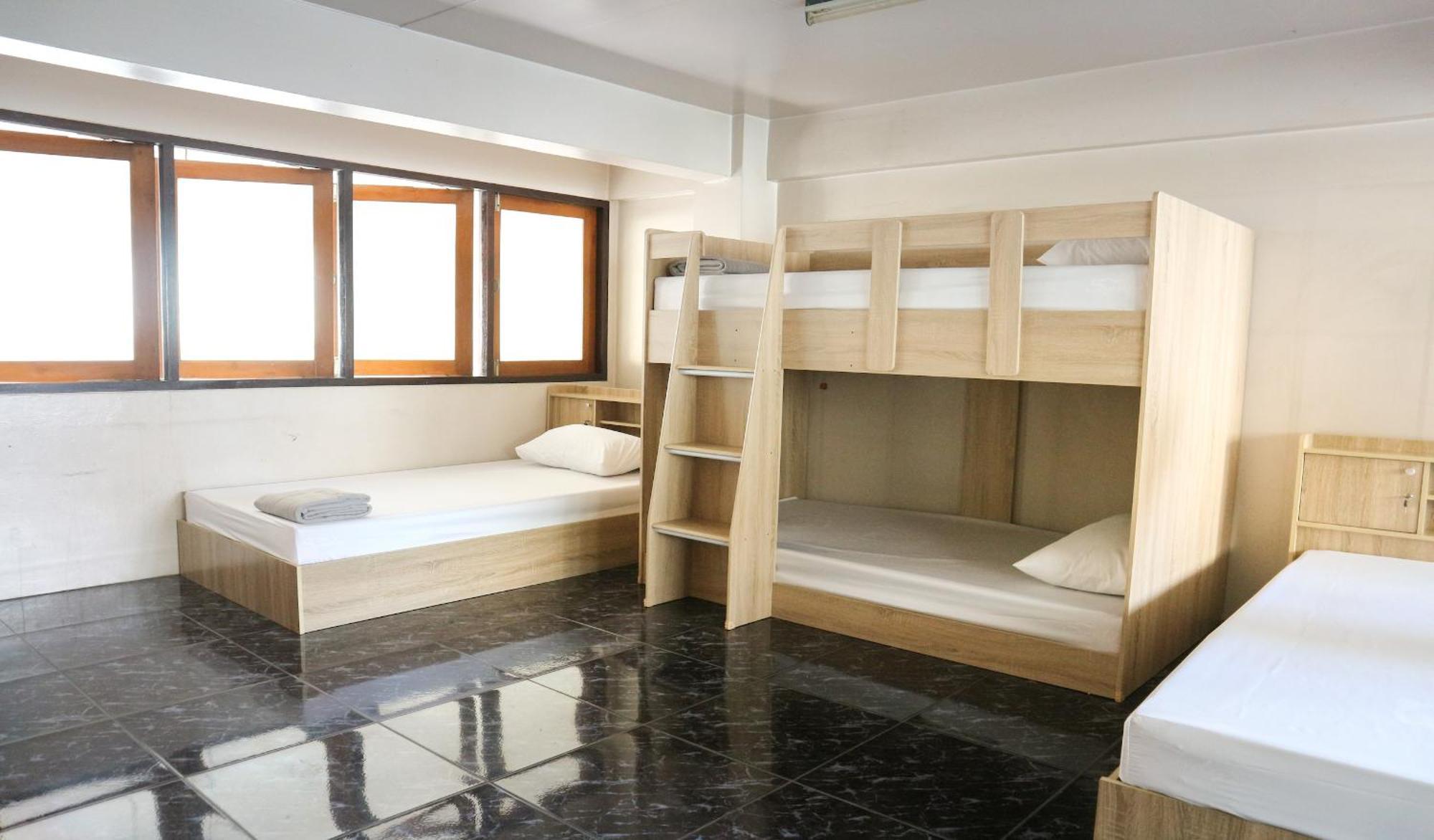Hostel Deep Sleep *