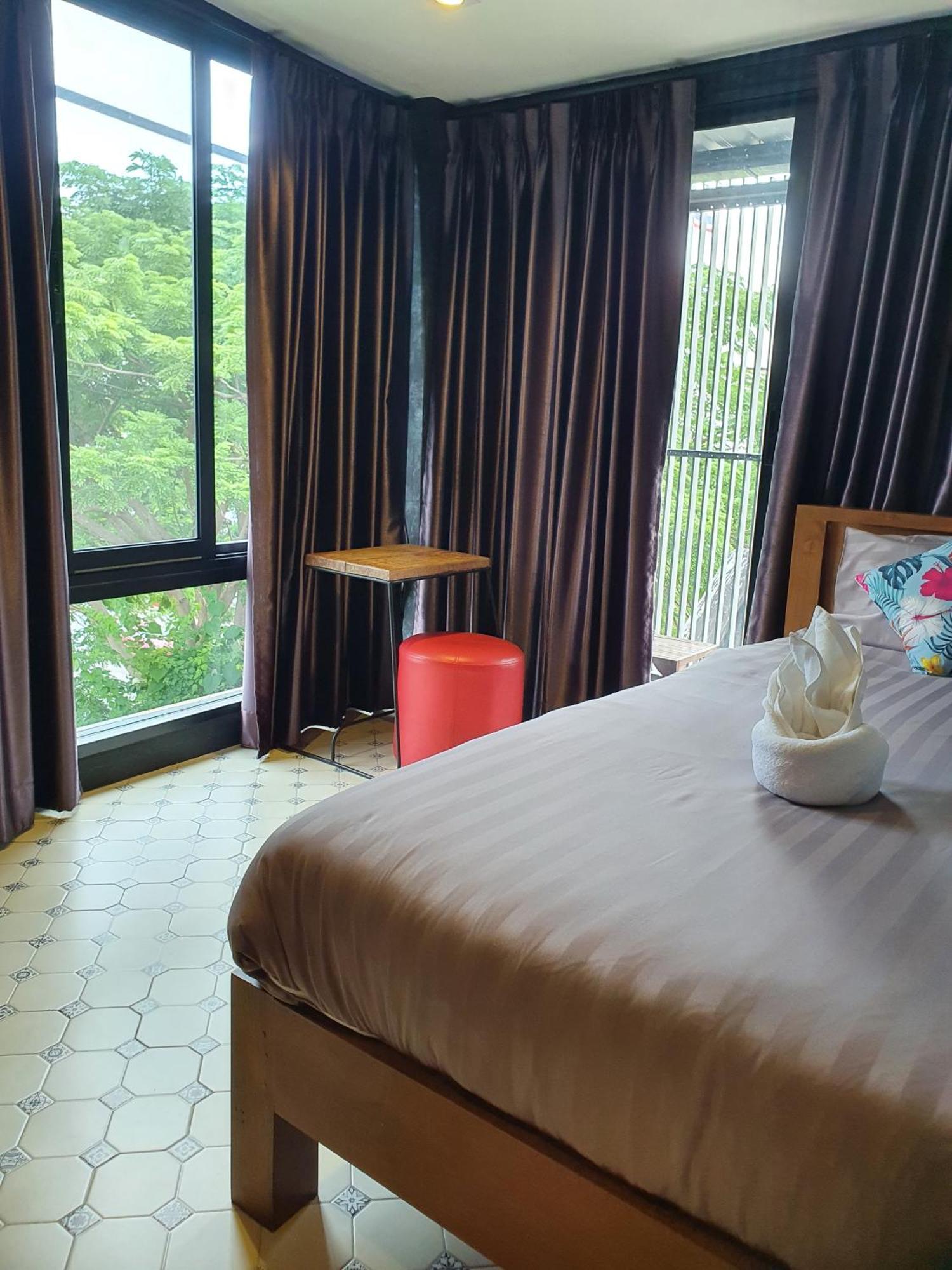 Baan Wualamphong บ้านวัวลำพอง