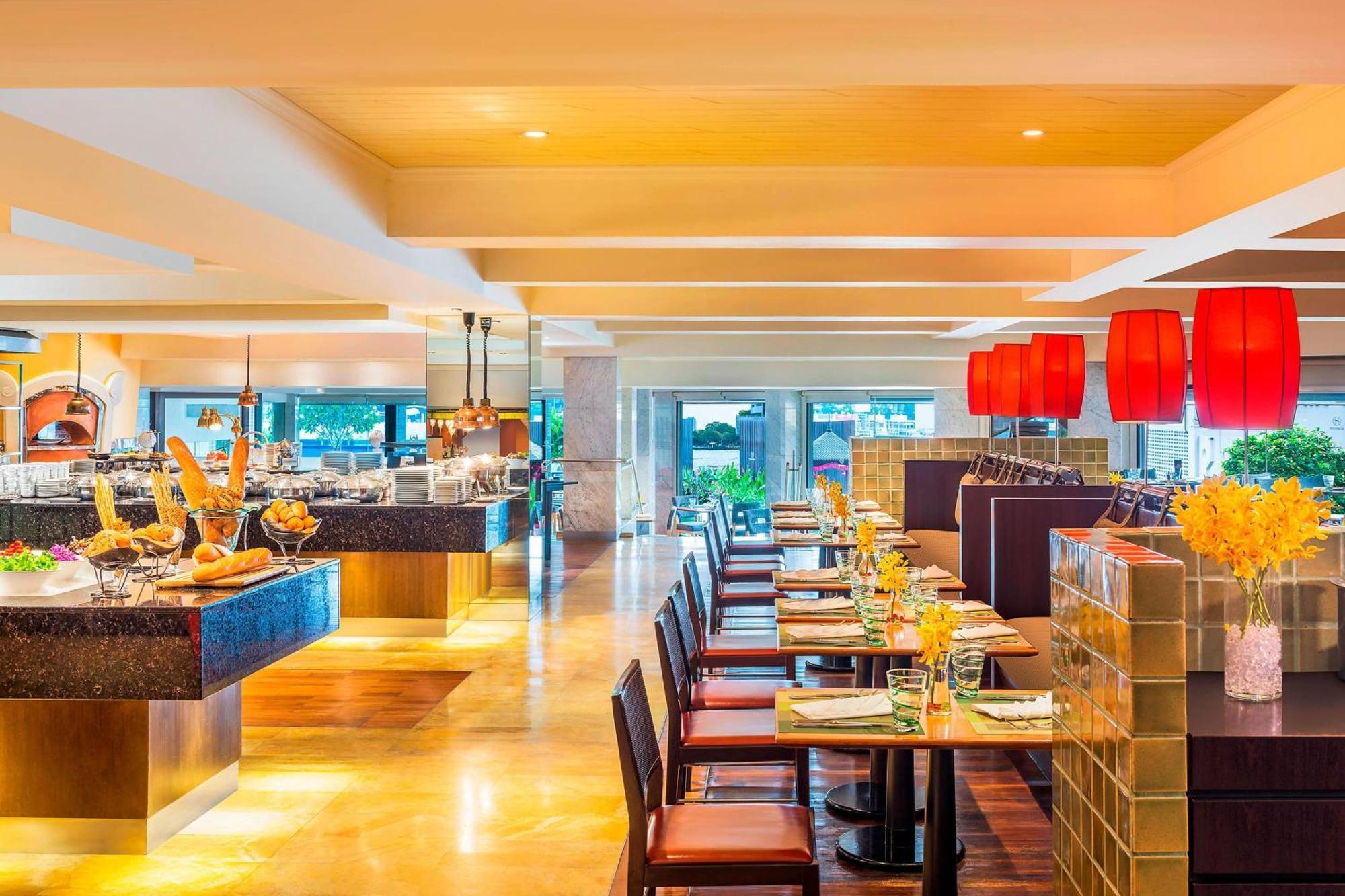 Royal Orchid Sheraton Riverside Hotel