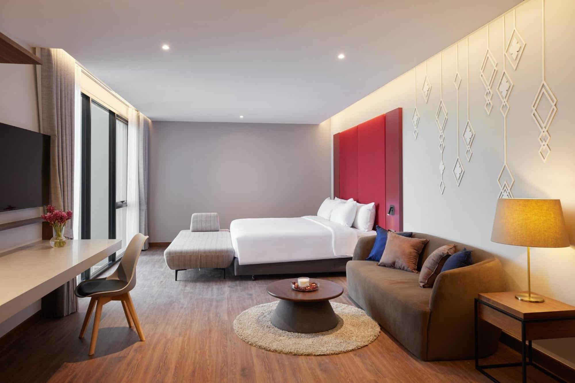 Centara Life Phra Nakhon 4*