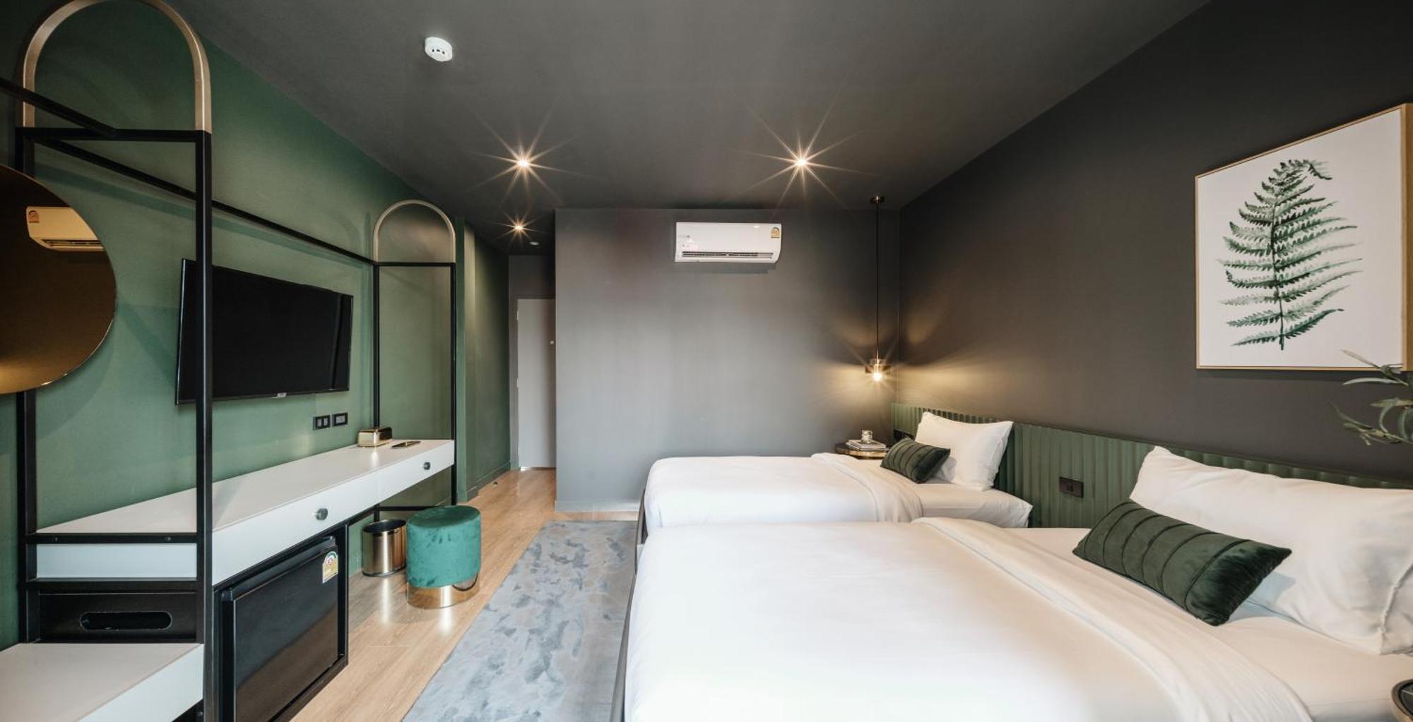Asrama Cher Bangkok