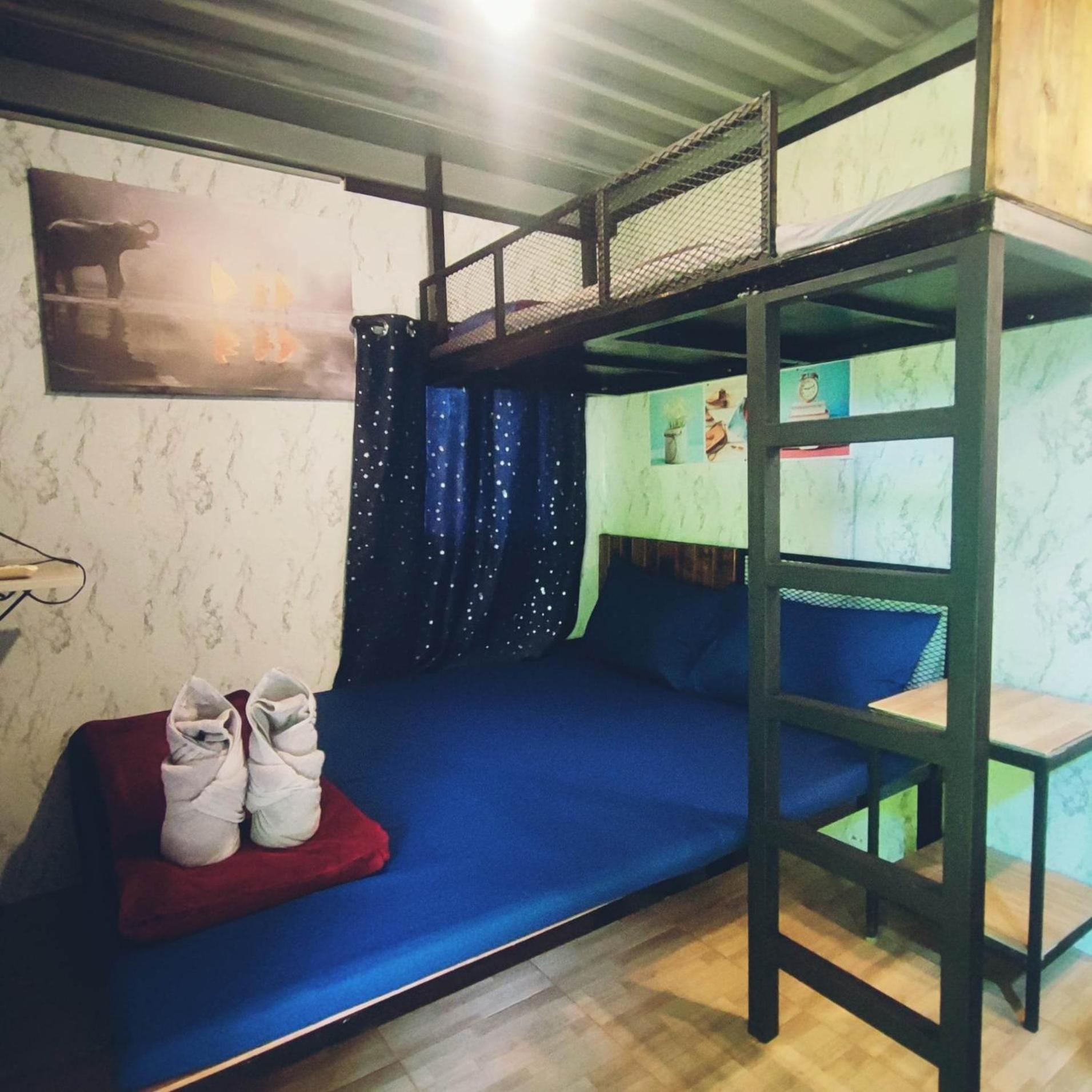 Hostel Do Dee Cafe *