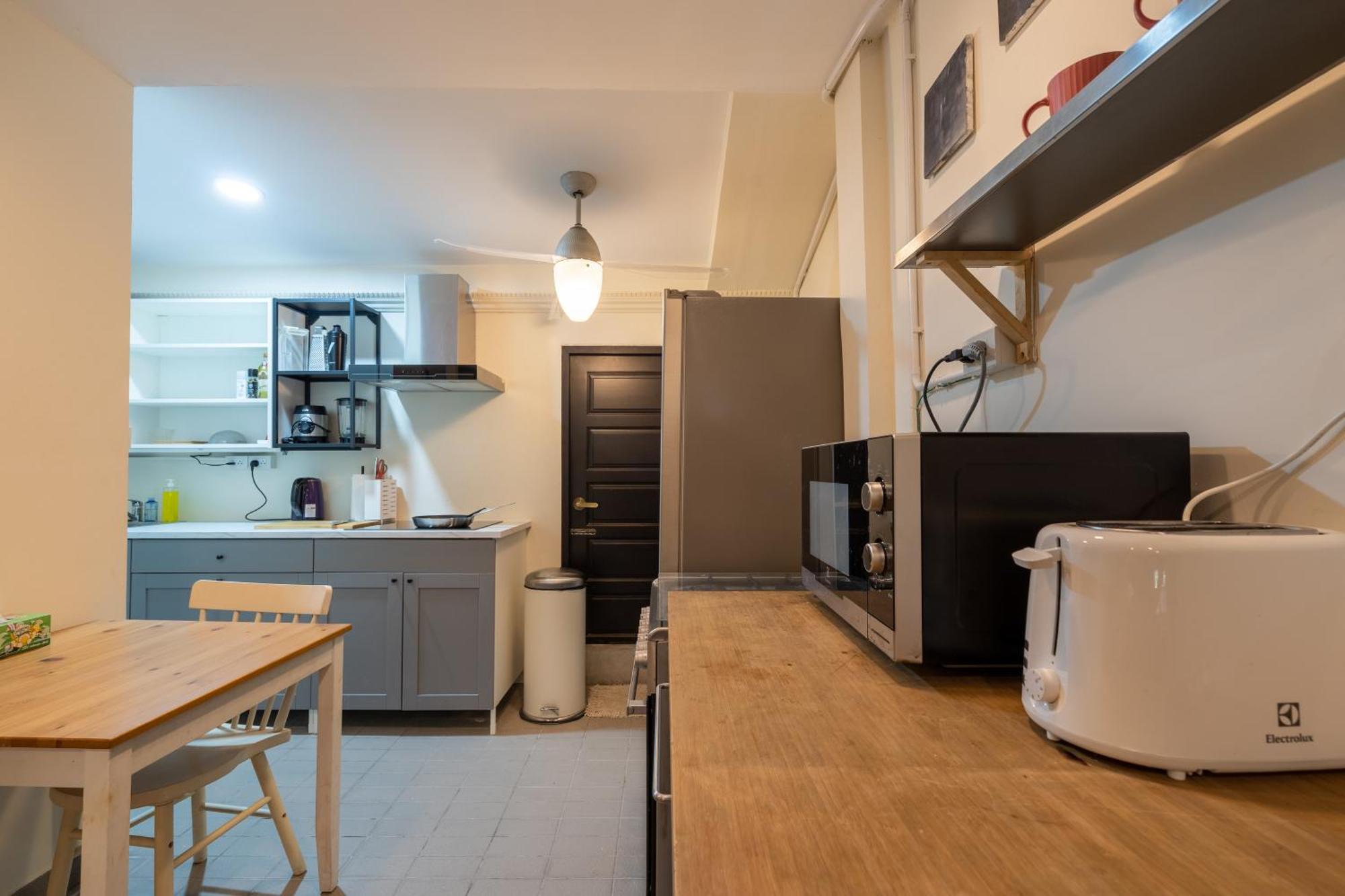Apartment Amorn House Yenakart Sathorn 5 Stars Location