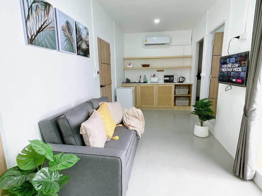 Relax Private Terrace&cozy Br,near Grand Palace Apartemen Bangkok