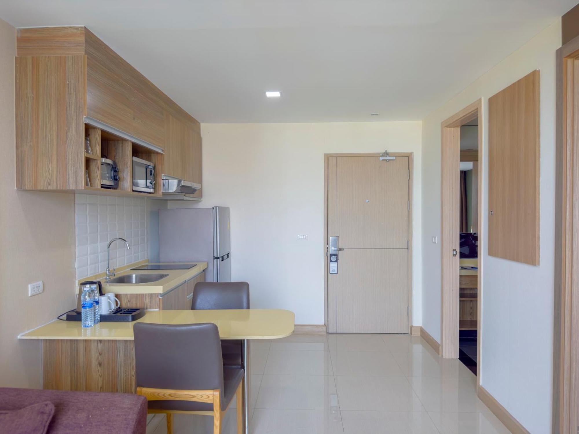 Ramada By Wyndham Ekamai Residences Bangkok