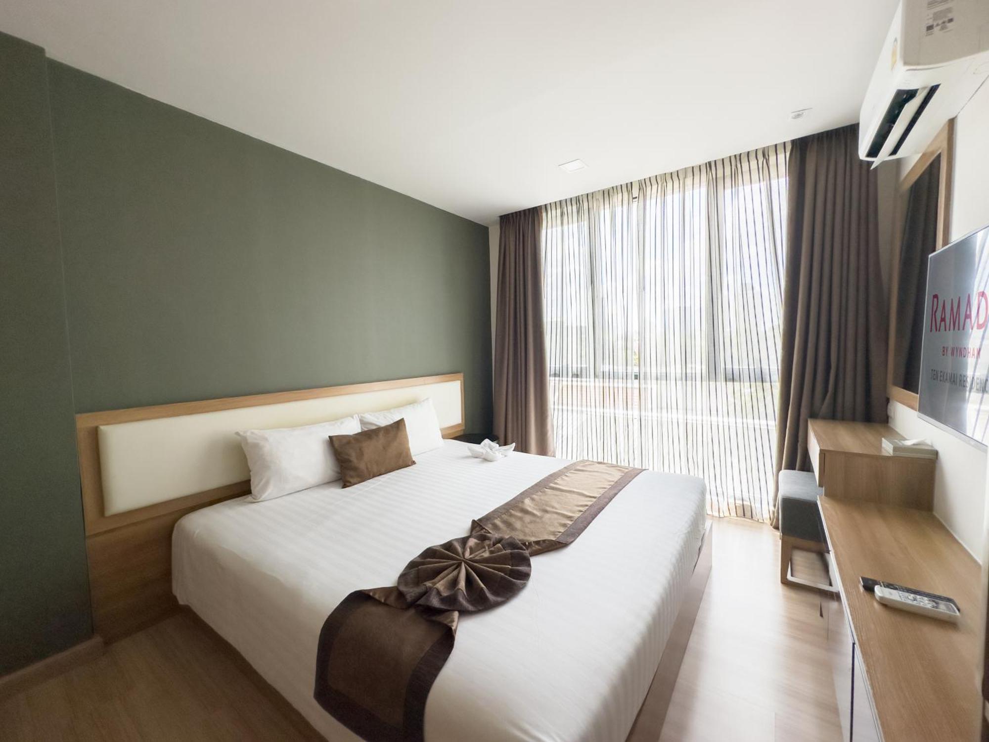 Ramada By Wyndham Ekamai Residences Bangkok