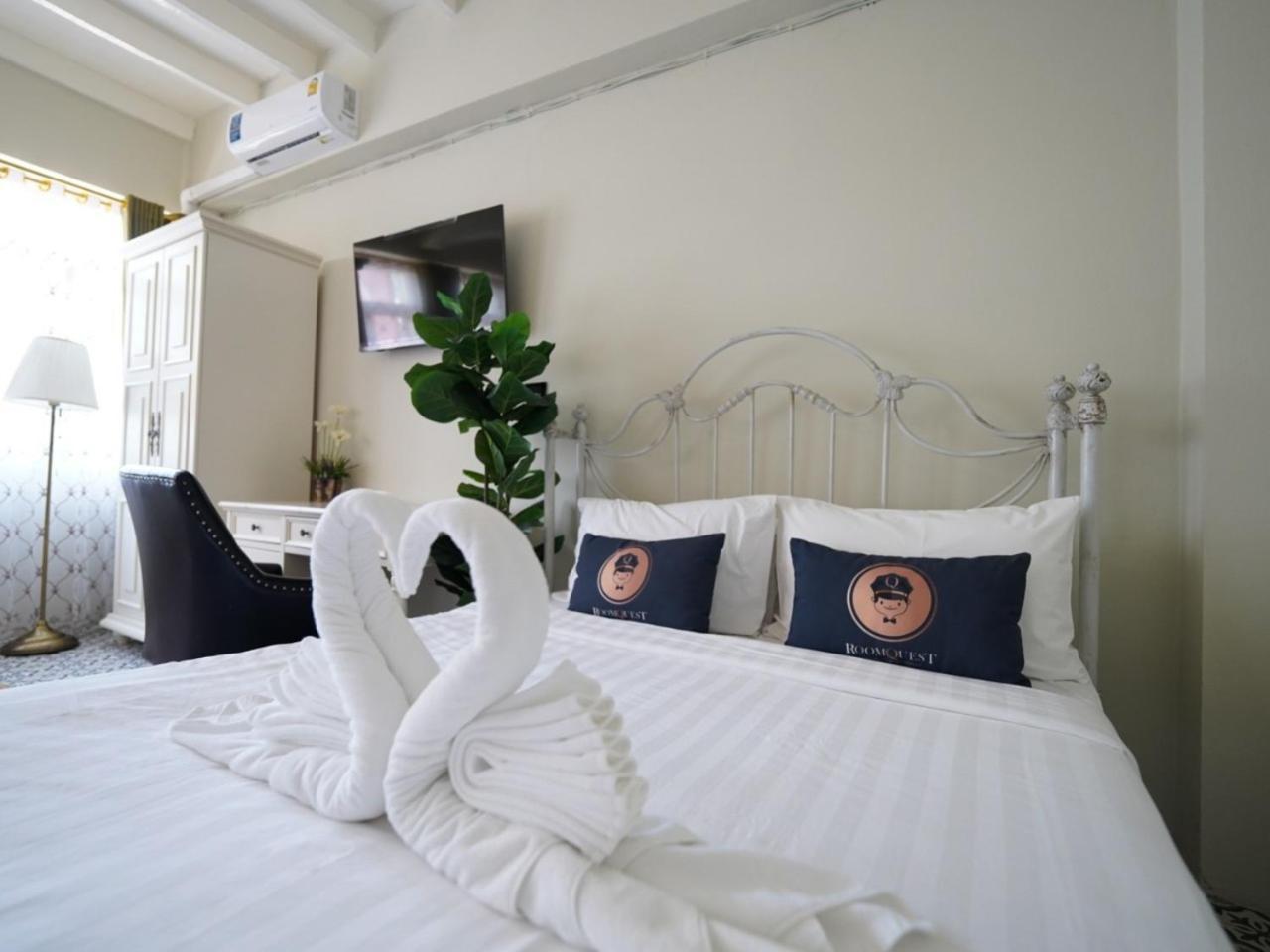 Hotel 2499 Heritage Chinatown By Roomquest Bangkok