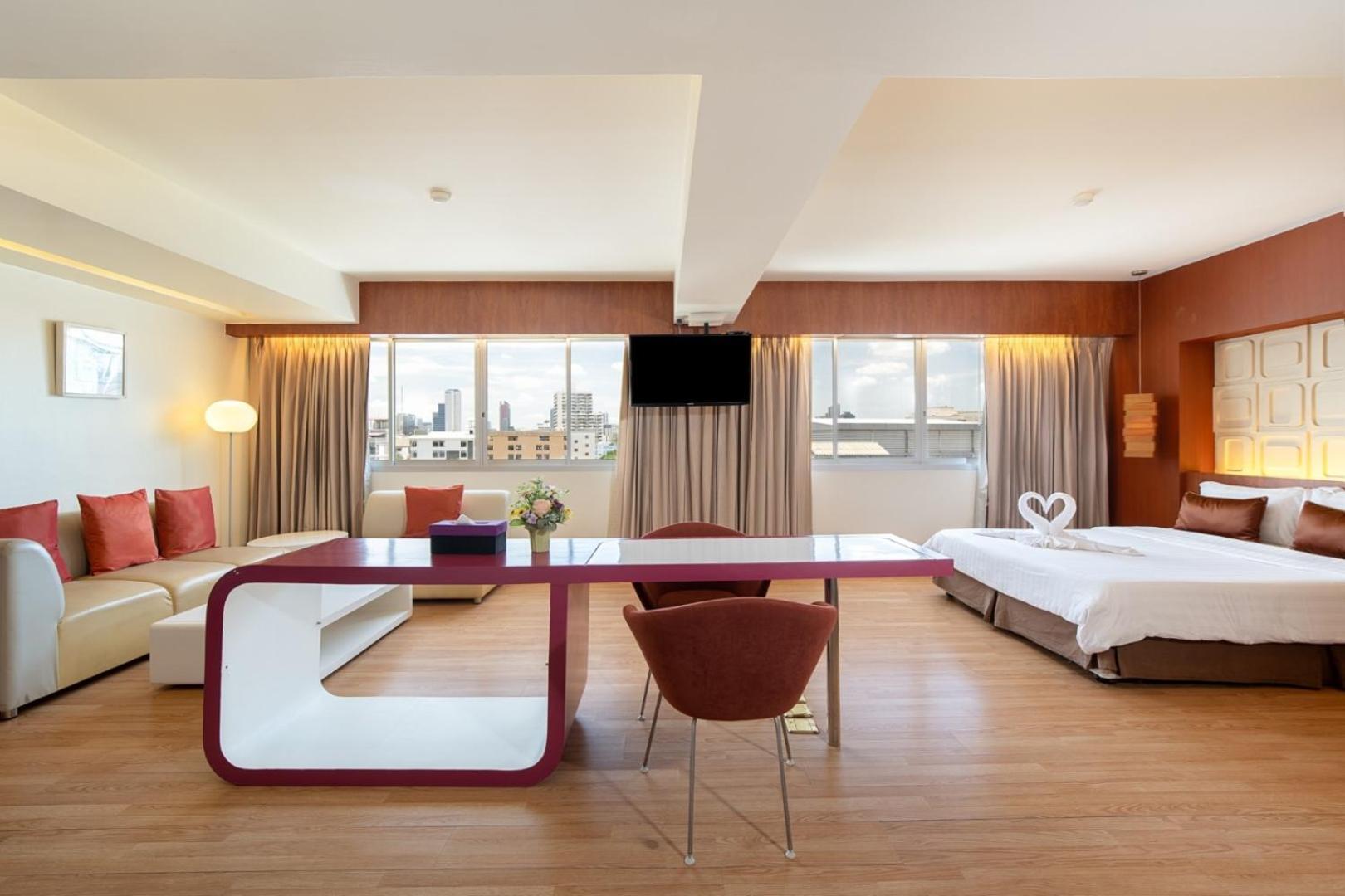 Veronica Hotel 3*