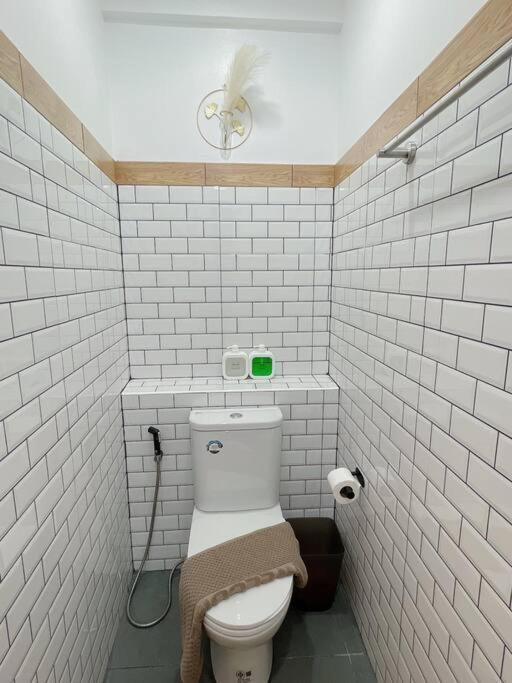 Entire Floor,decorated Cozy Home,near Grand Palace Apartment