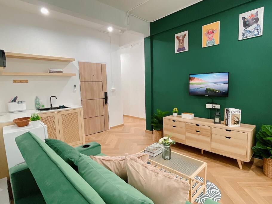 Entire Floor,decorated Cozy Home,near Grand Palace Apartment *