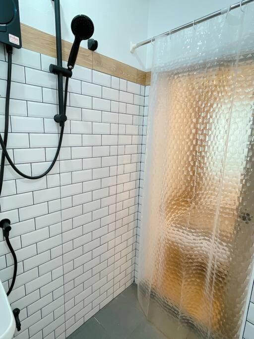 Entire Floor,decorated Cozy Home,near Grand Palace Apartment