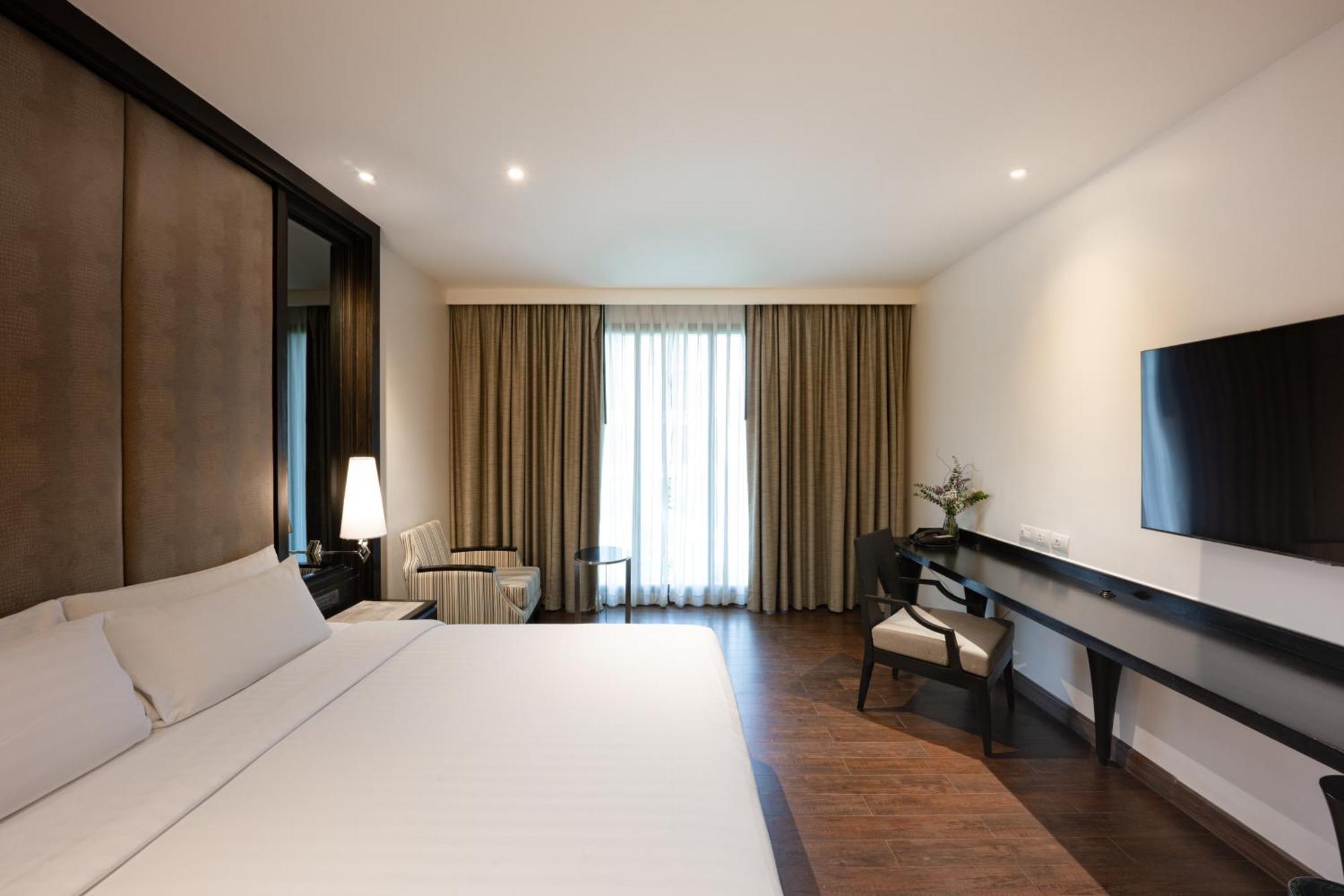 Hotel Moevenpick Sukhumvit 15 5*