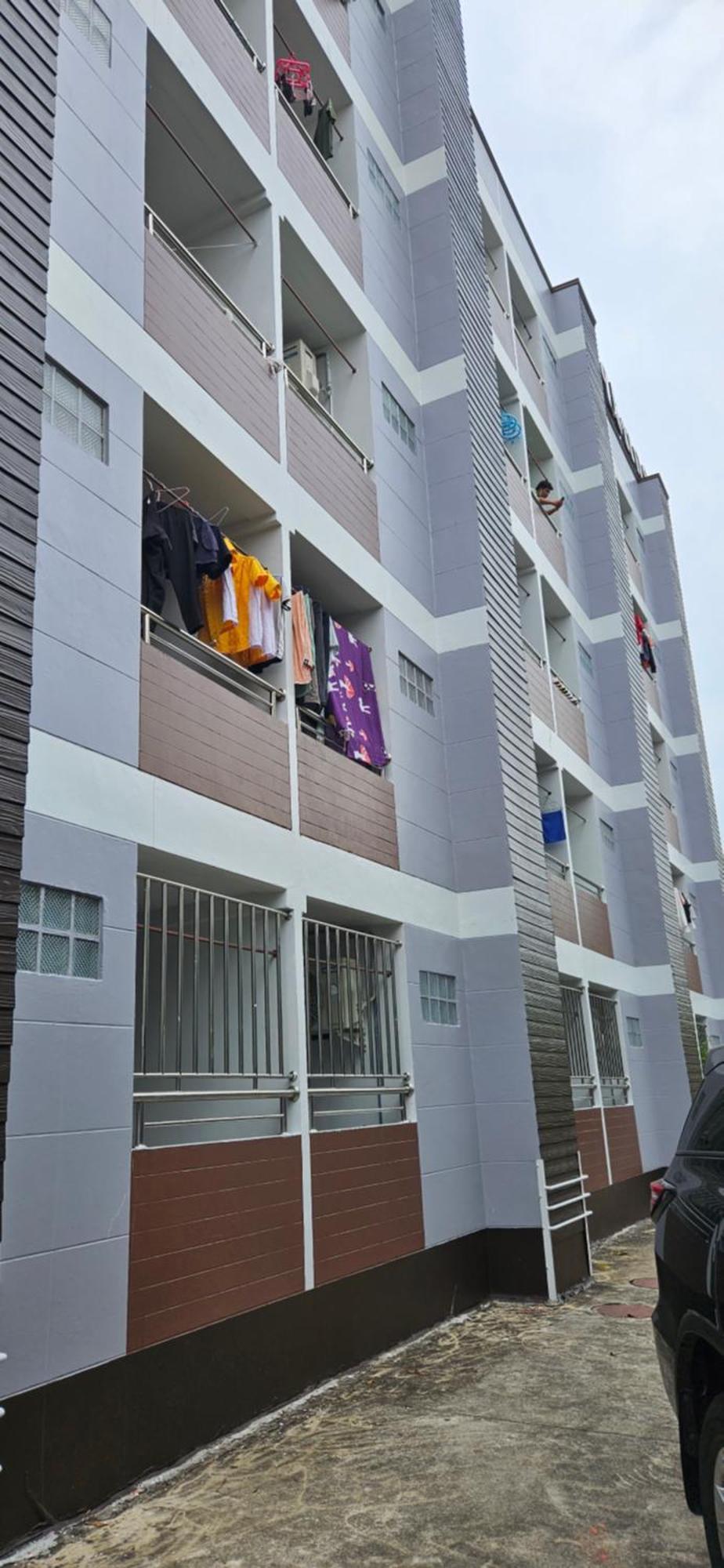 Noppakorn Mansion อพาร์ทเม้นท์ นพกรณ์ แมนชั่น Apartment *