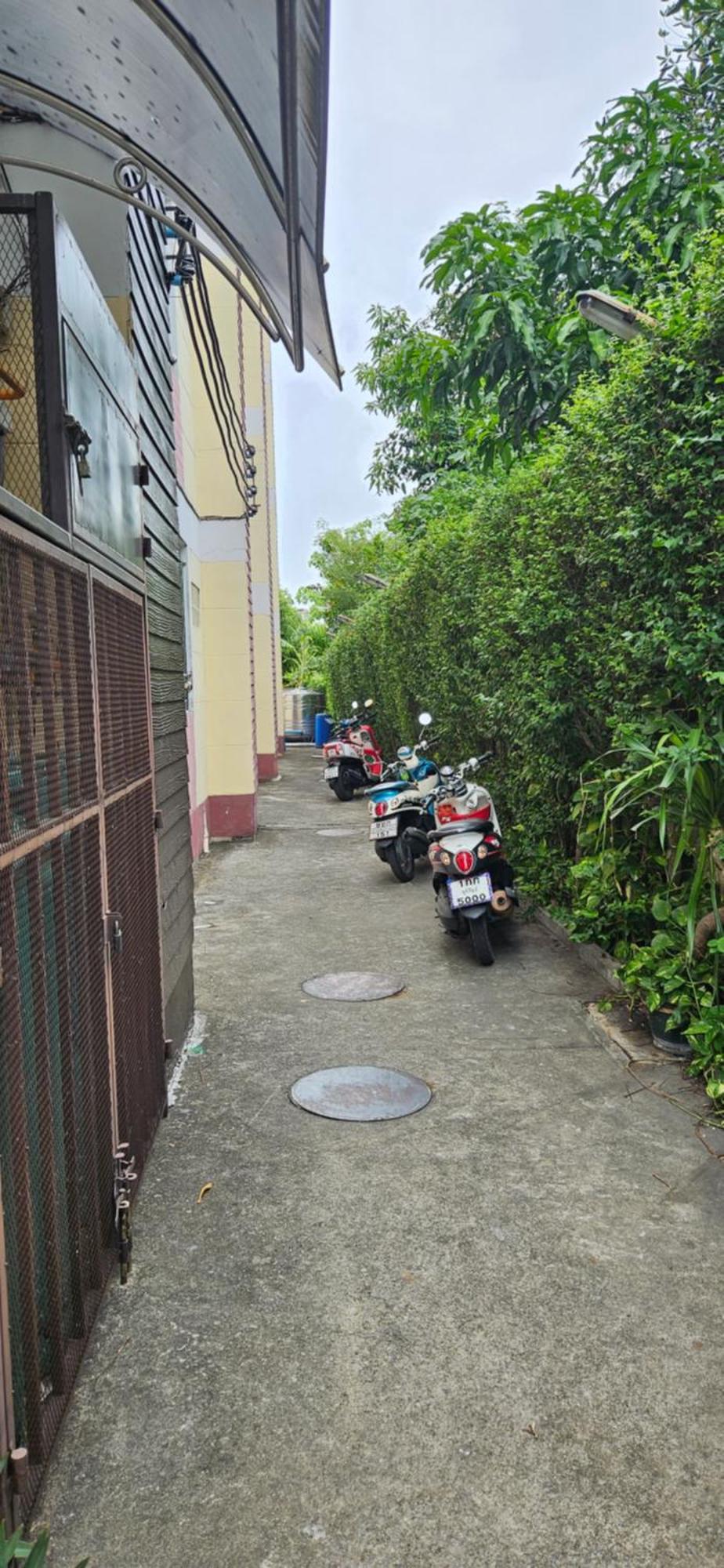Apartment Noppakorn Mansion อพาร์ทเม้นท์ นพกรณ์ แมนชั่น Bangkok