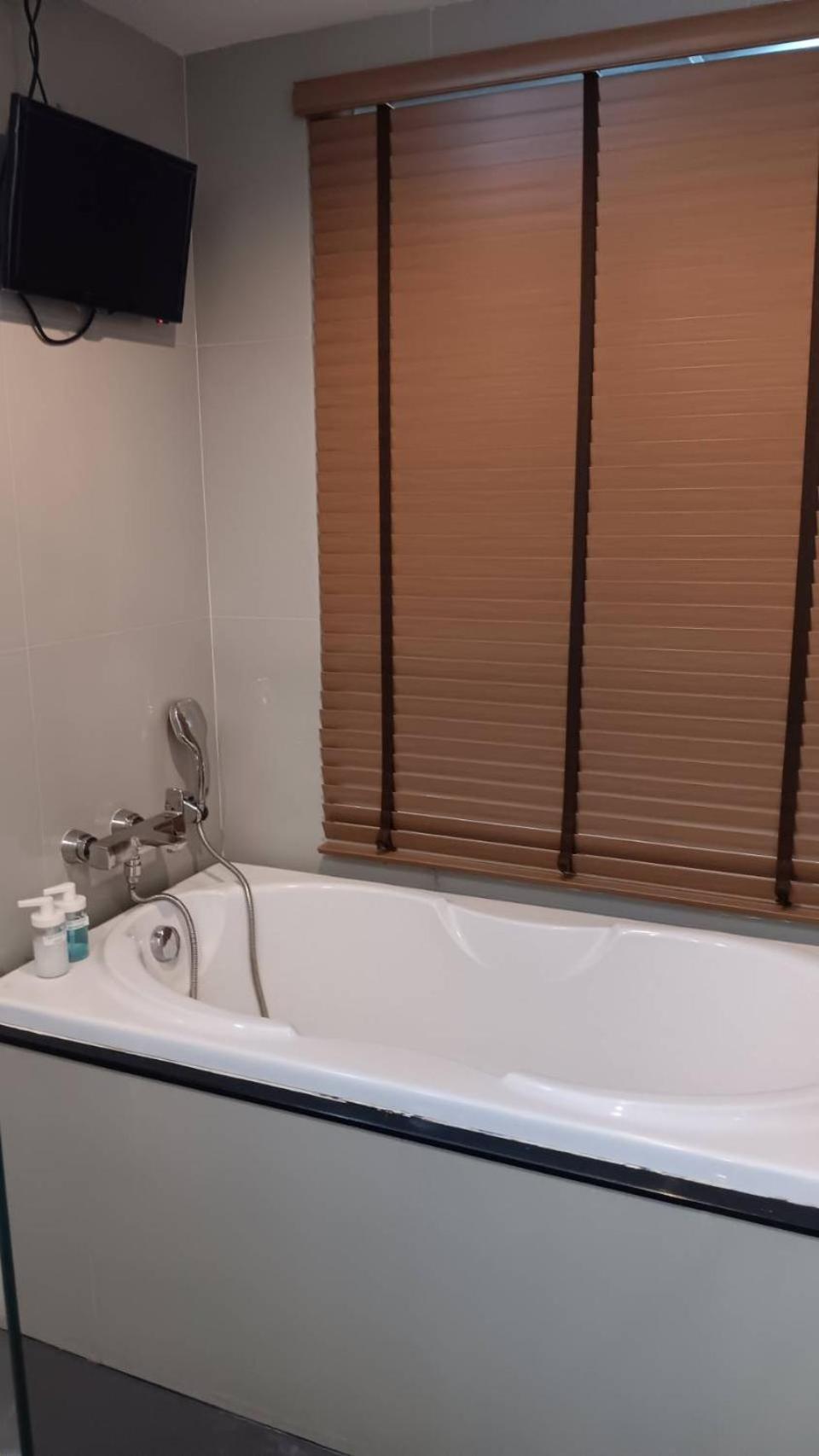 J Thonglor 8 Bangkok