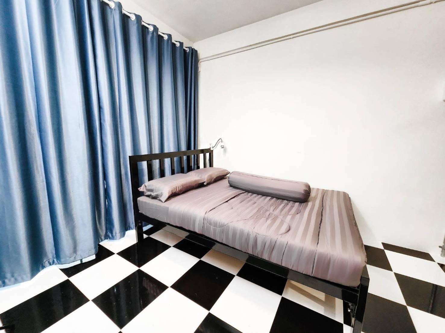 Noir Cafe And Chinatown Hostel Bangkok