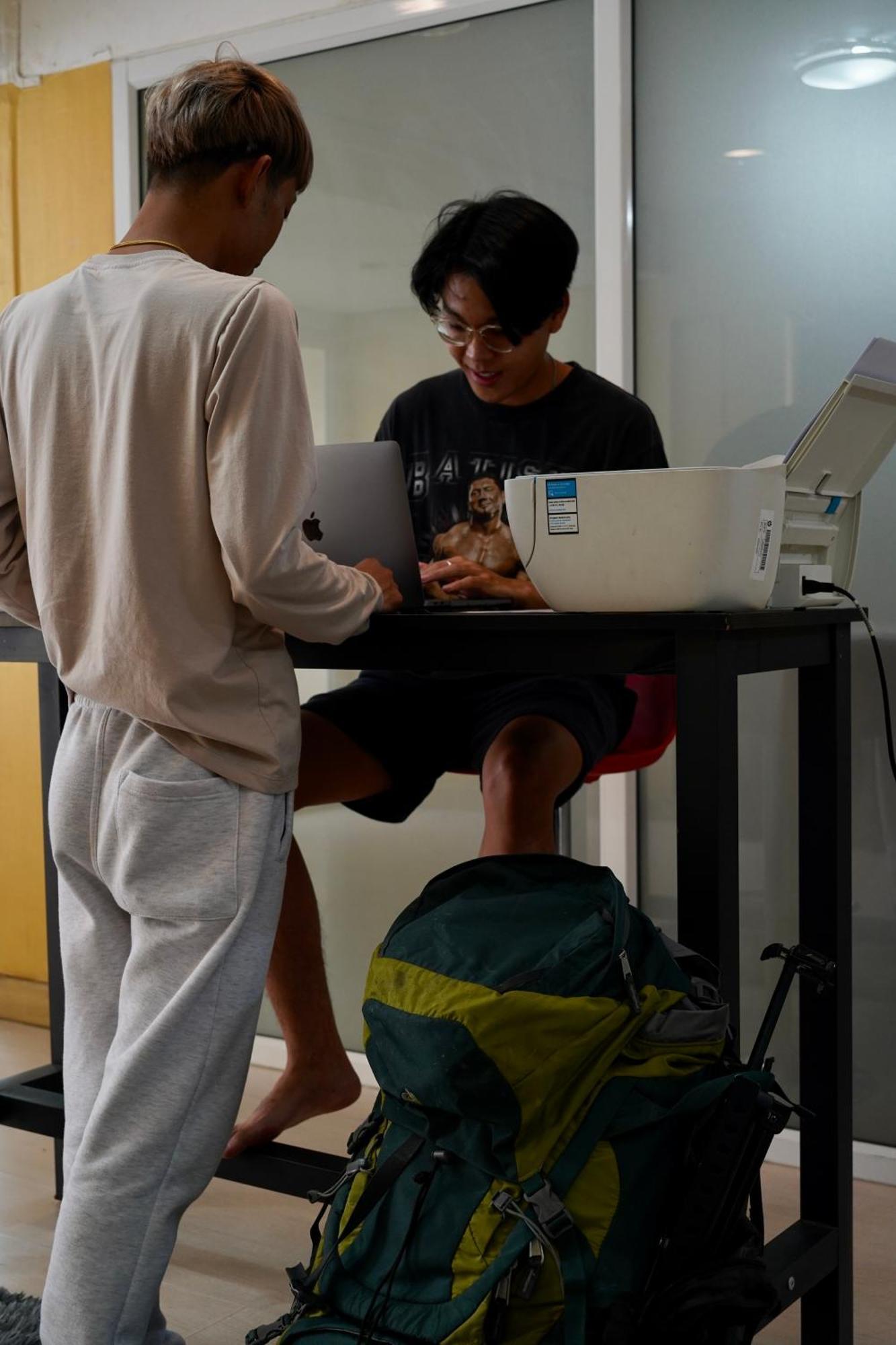 Sura Hostel Bangkok Near Mrt Phra Ram 9 *