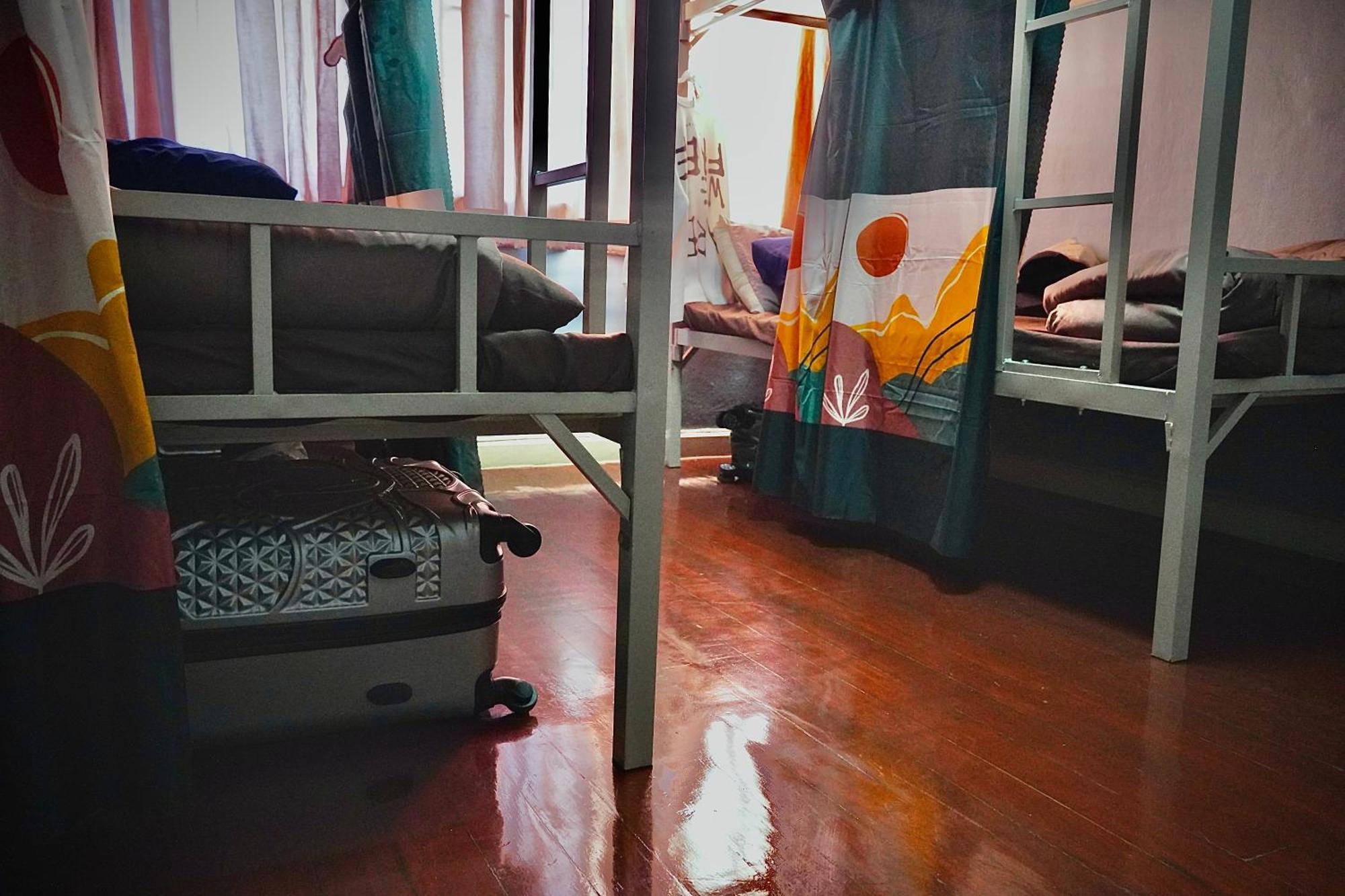 Sura Hostel Bangkok Near Mrt Phra Ram 9 * Banguecoque