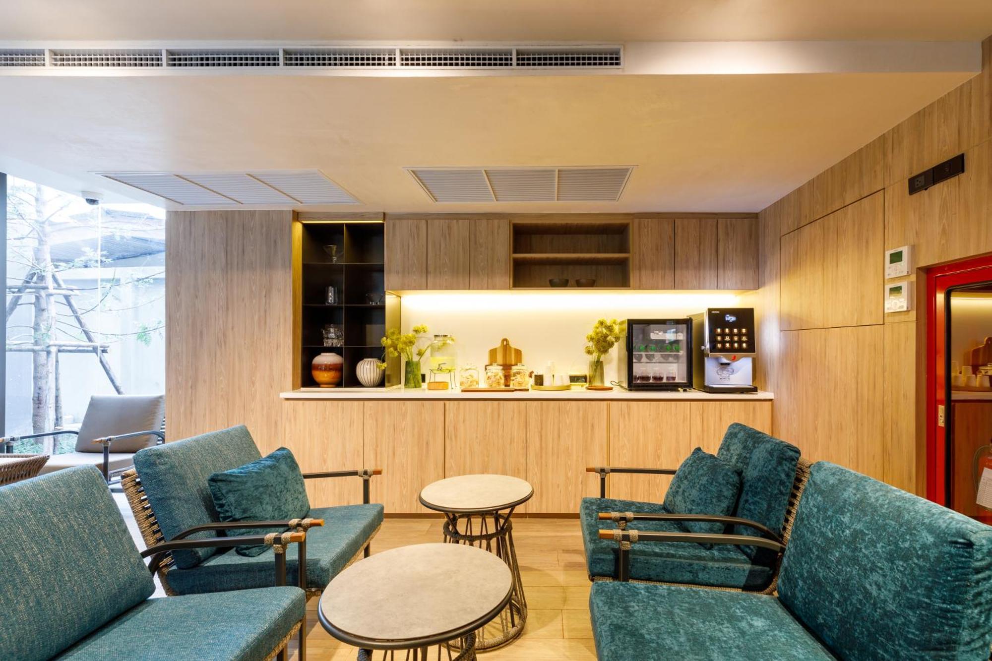 Hotel Benjarong Bangkok