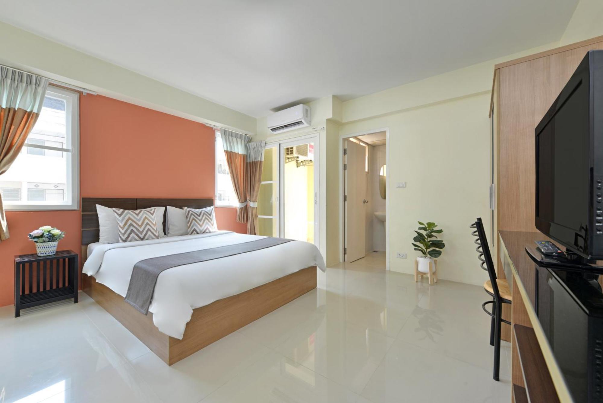 Salin Ramkhamhaeng Hotel 2*
