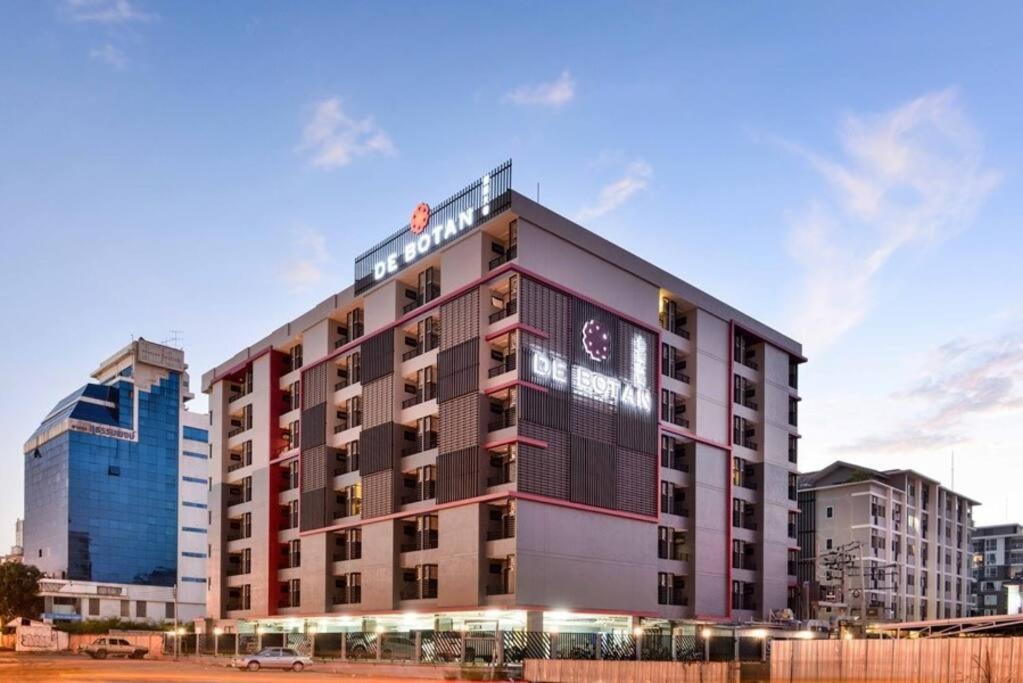 Fully Furnished, View, Pool, Gym, Wifi Bangkok