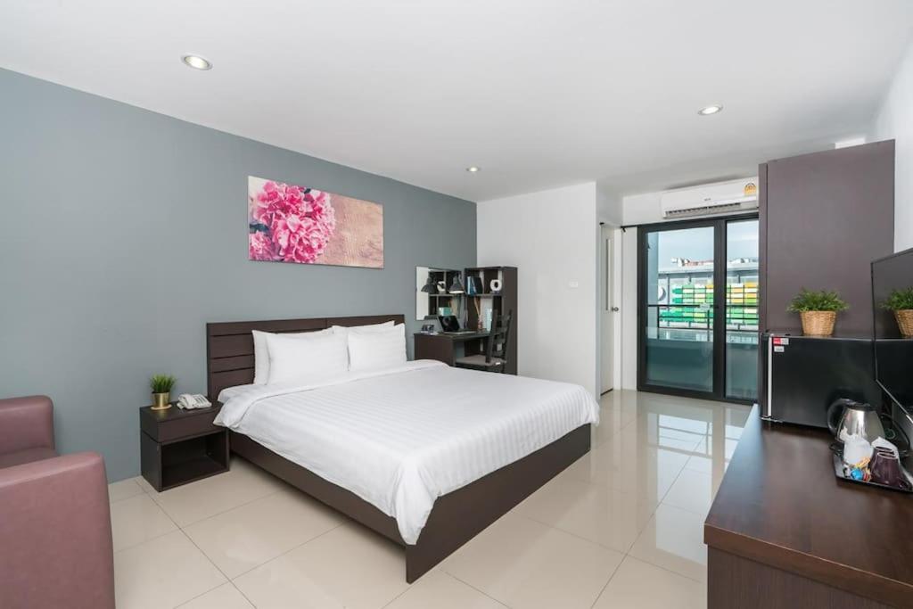 Fully Furnished, View, Pool, Gym, Wifi Holiday home Bangkok