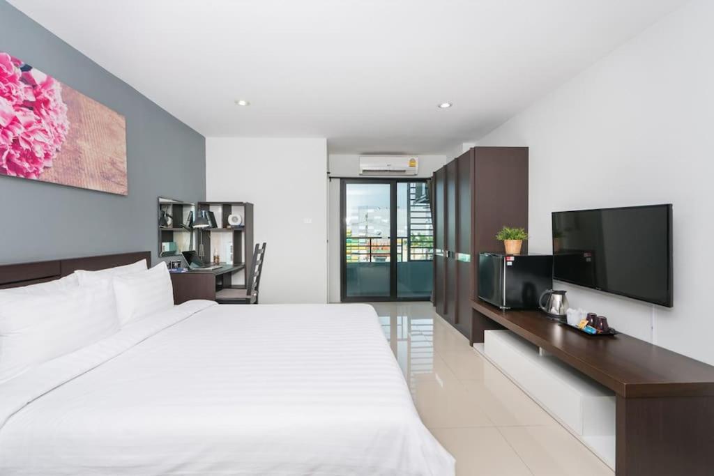 Fully Furnished, View, Pool, Gym, Wifi Bangkok