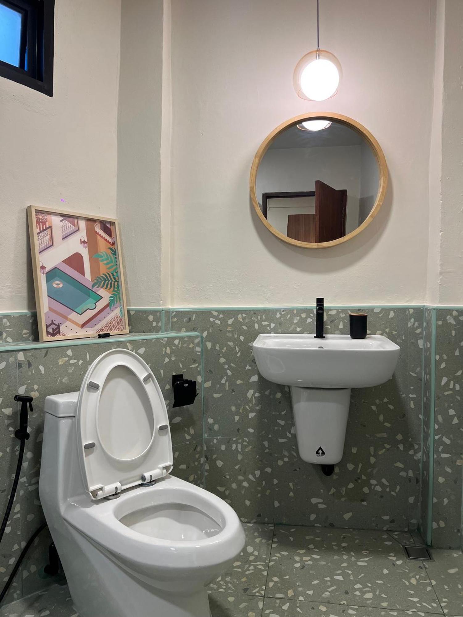 Yaowarat Apartment *