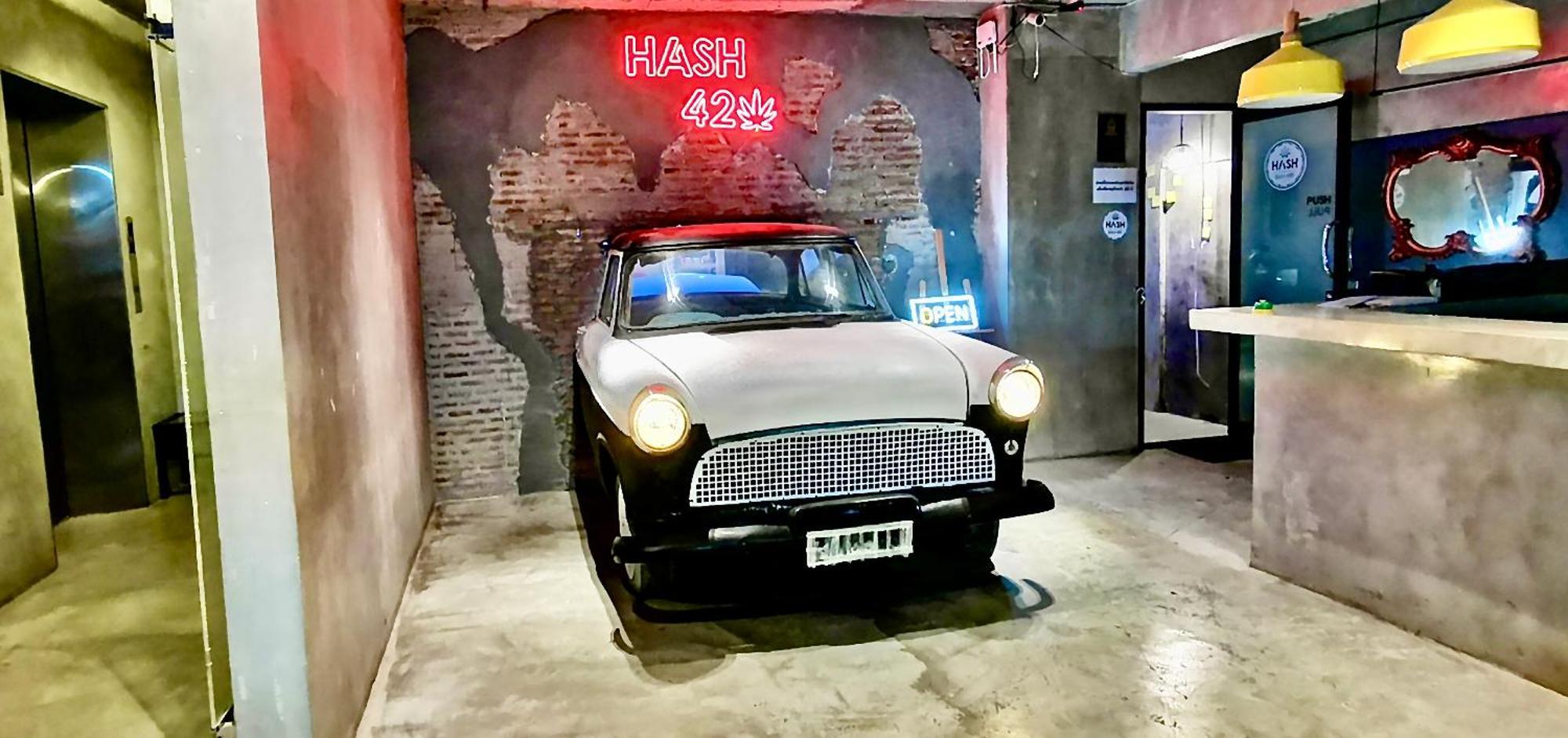 Hash Silom @ Silom Soi 3 * Bangkok