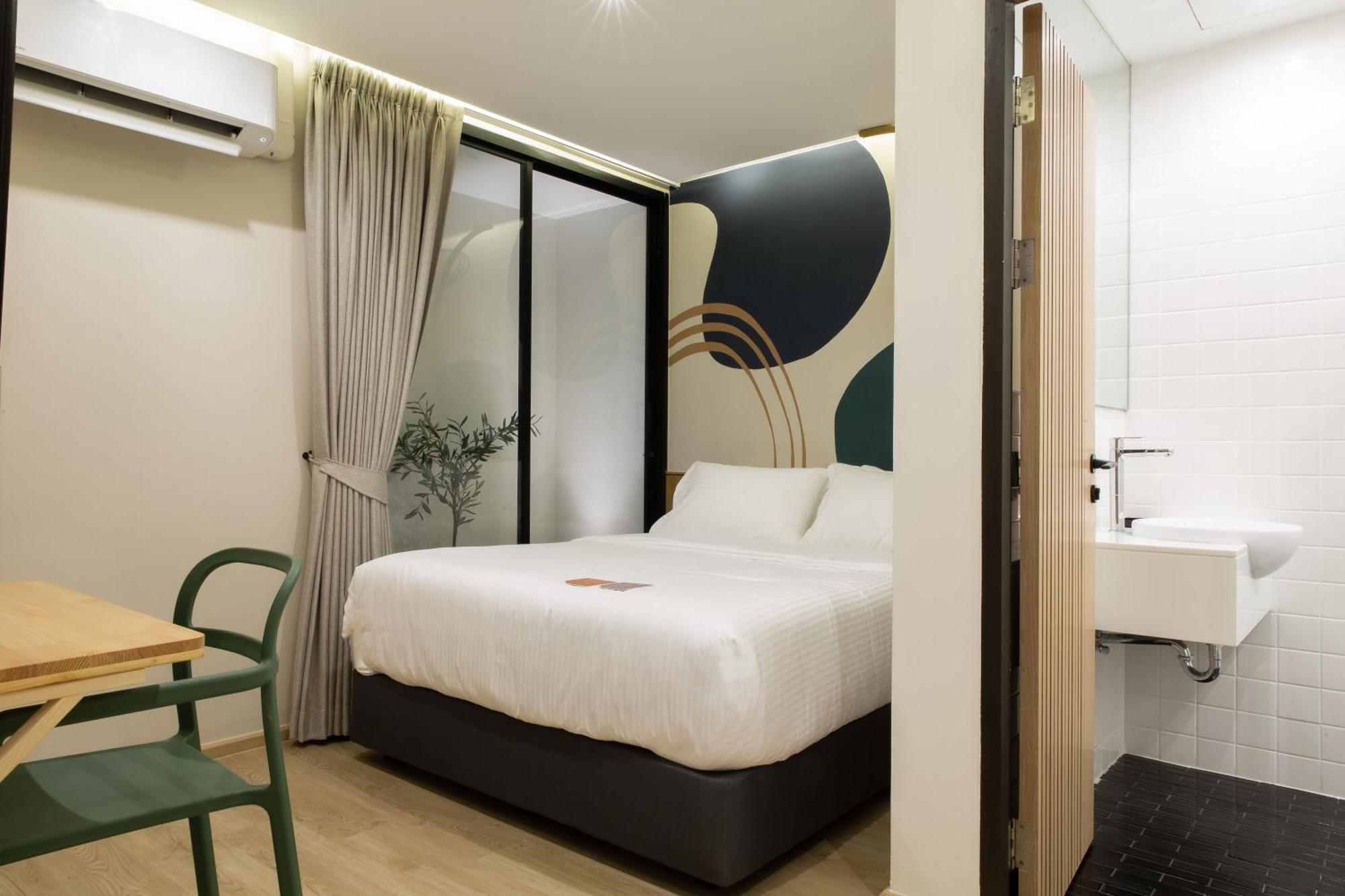 Hostel Double B *