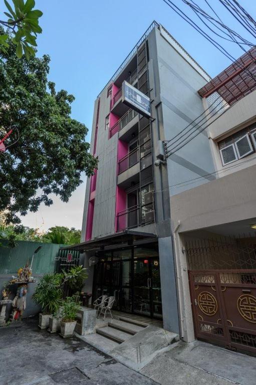 Albergue Cheqinn - Sukhumvit 4 Nana Plaza