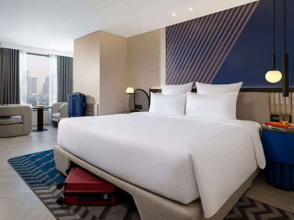Tribe Living Sukhumvit 39 By Accorhotels Hotel