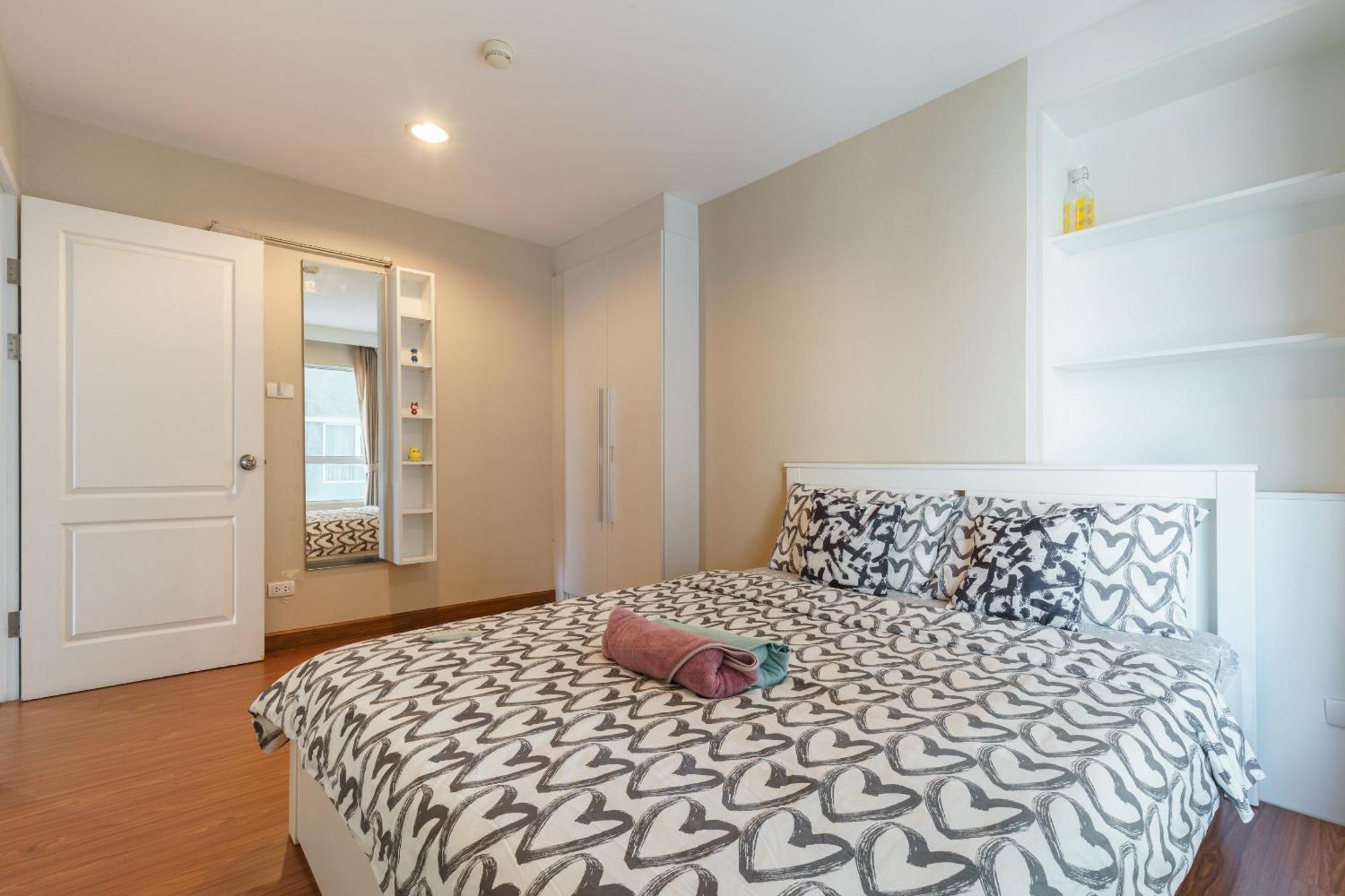 Apartment Internet Celebrity Train Night Market Swimming Pool Free Wifi Mrt 100m