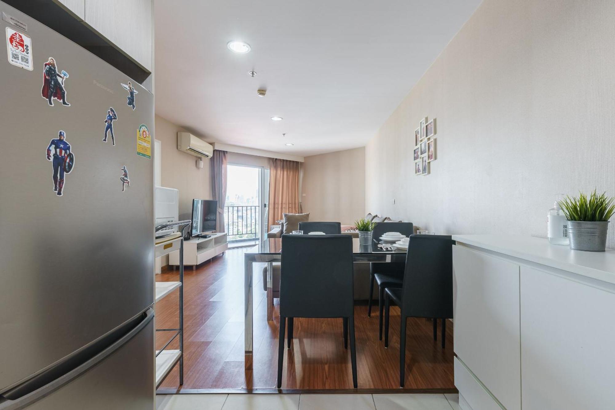 Internet Celebrity Train Night Market Swimming Pool Free Wifi Mrt 100m Apartment