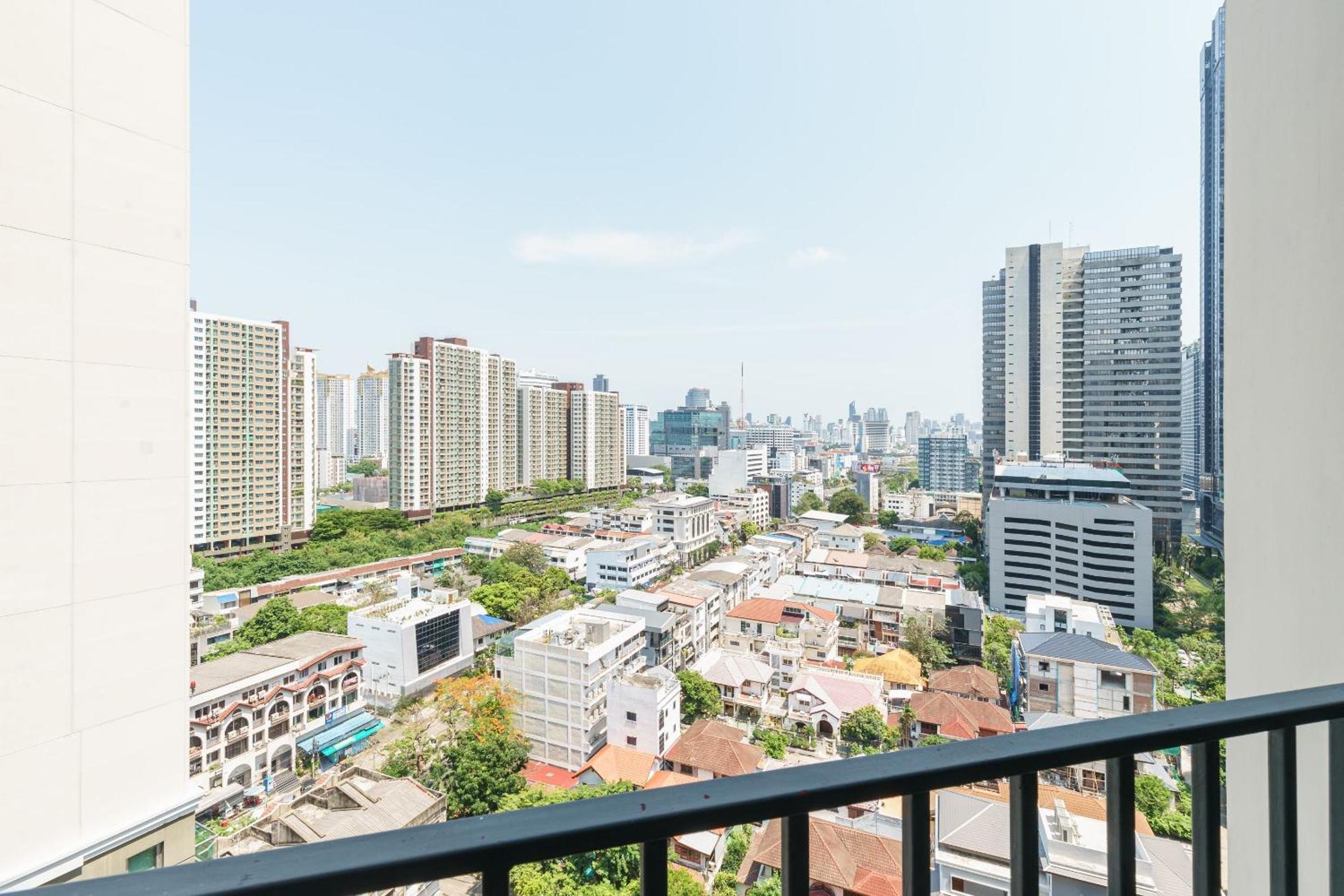 Internet Celebrity Train Night Market Swimming Pool Free Wifi Mrt 100m Apartment