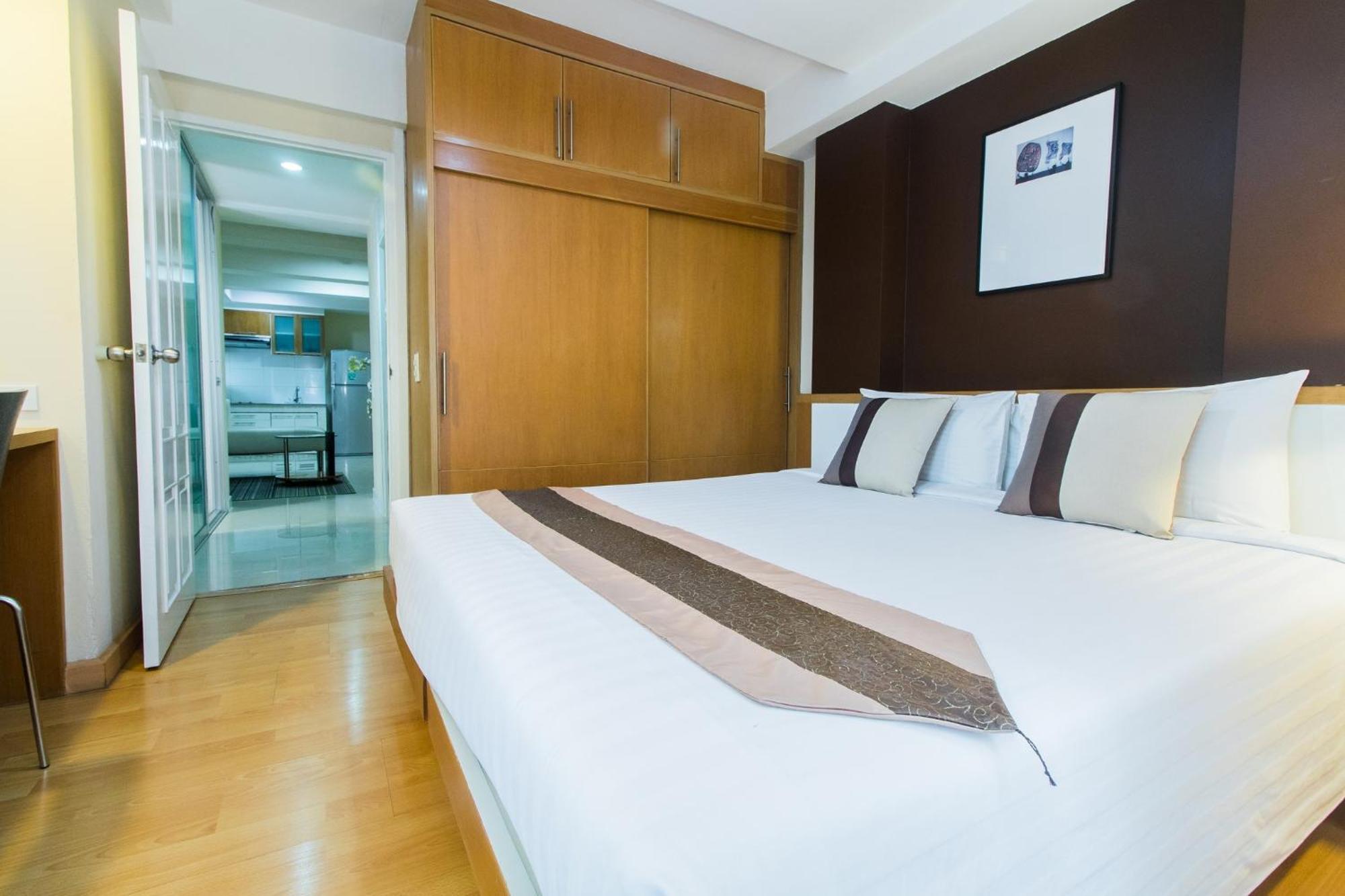 Silom Convent Garden Guest house Bangkok