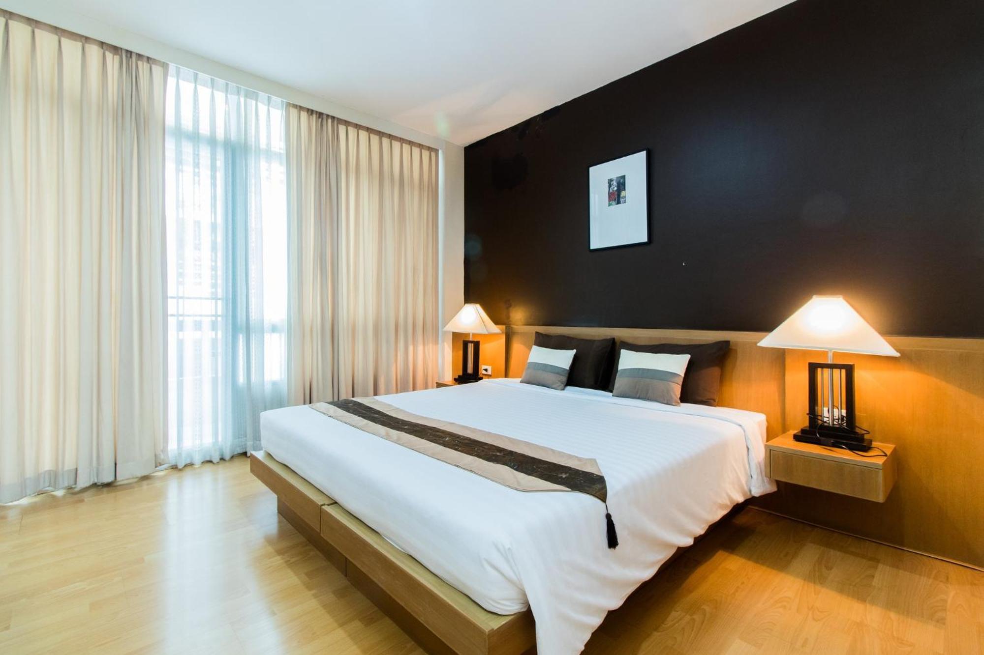 Silom Convent Garden Guest house