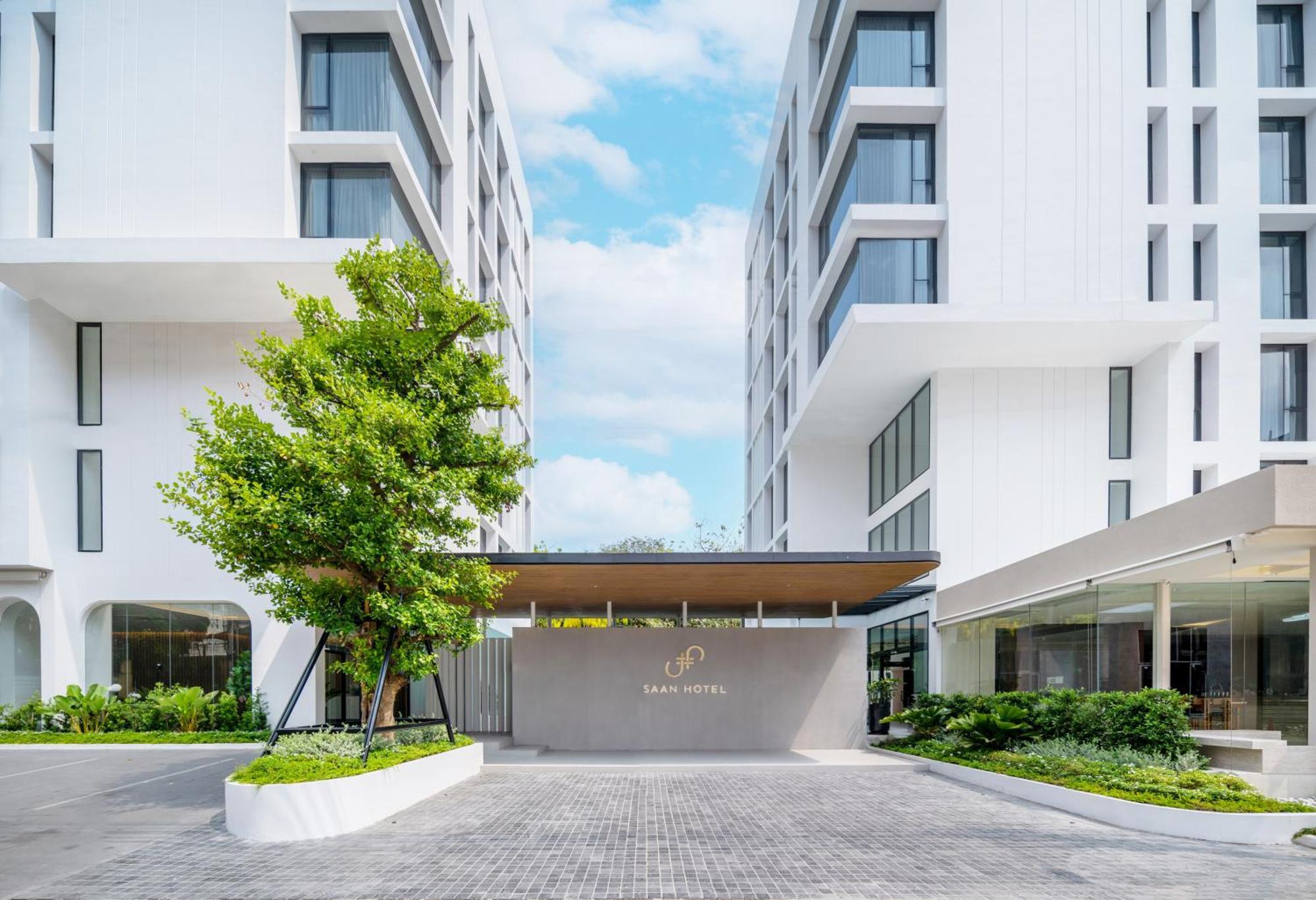 Saan Sathorn 4*
