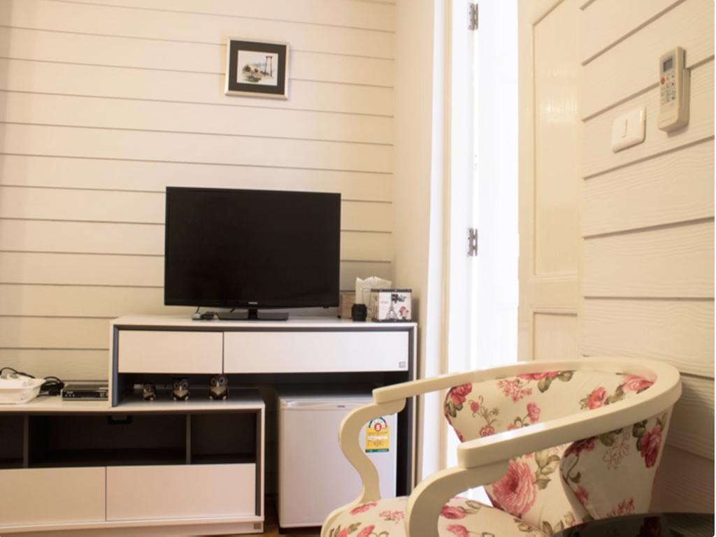 Ban Thungdang Housetel Hotel