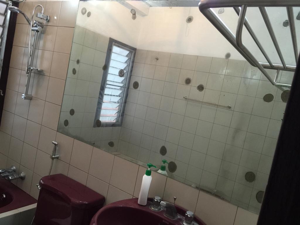 42 Guest house *