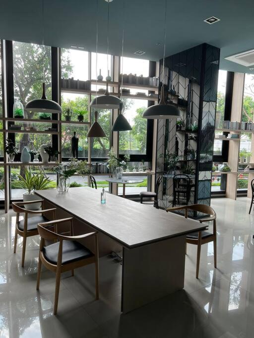 Advance Apartment