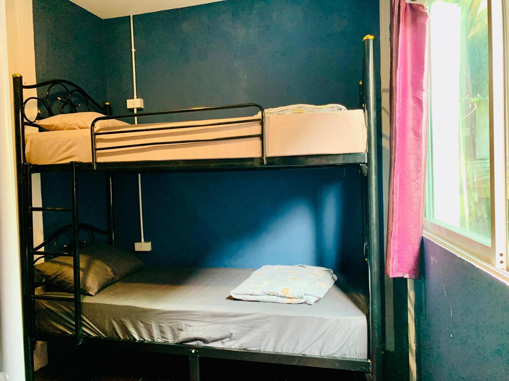 Green Apple Khaosan Hostel Bangkok