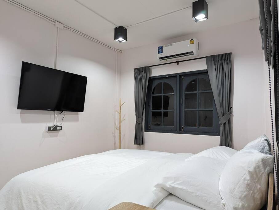Holiday home Cloud9 Hometel - Entire House 3br 170m To Bts Private Quiet & Comfy *