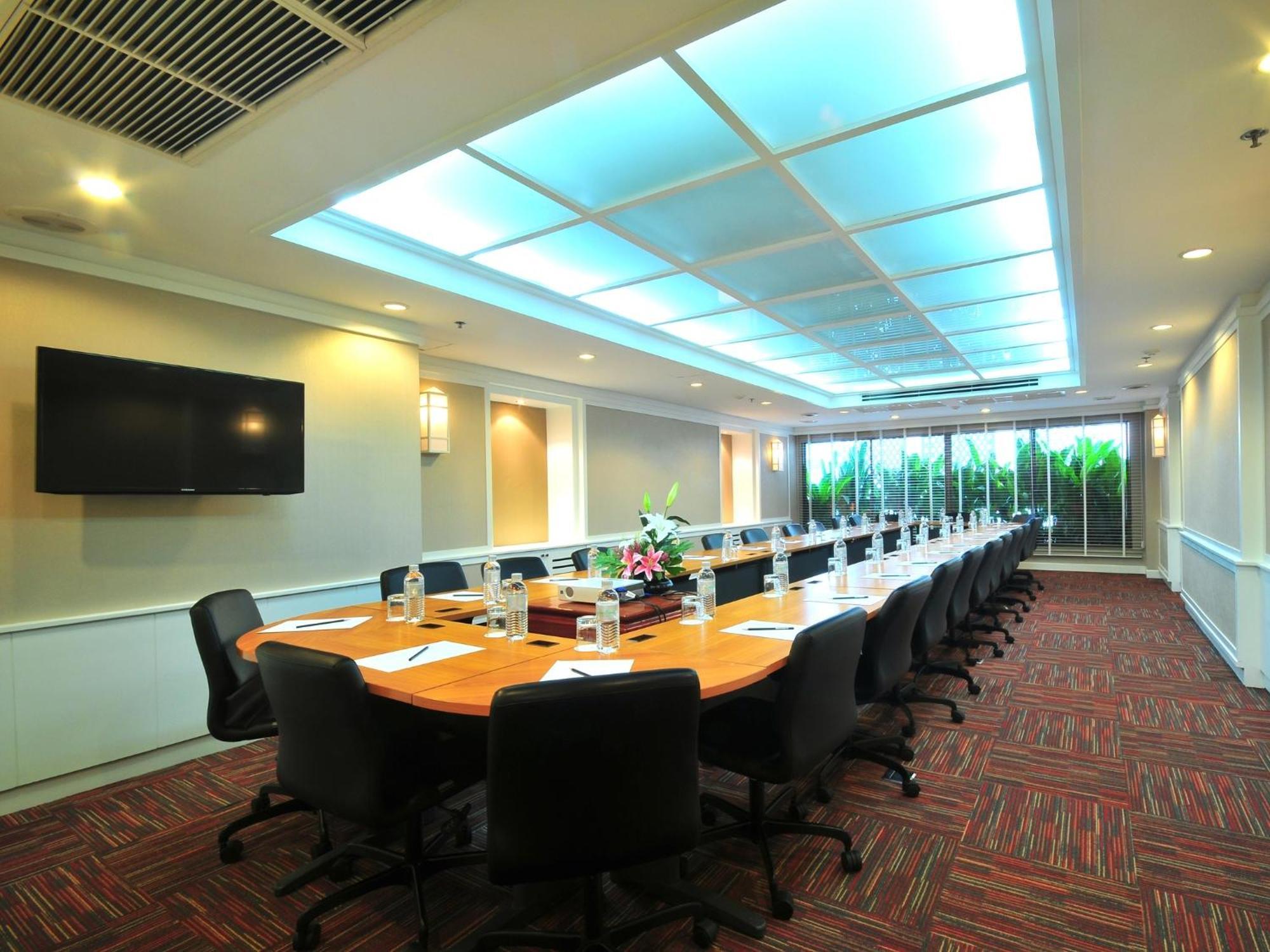 Hotel Centre Point Pratunam 4*