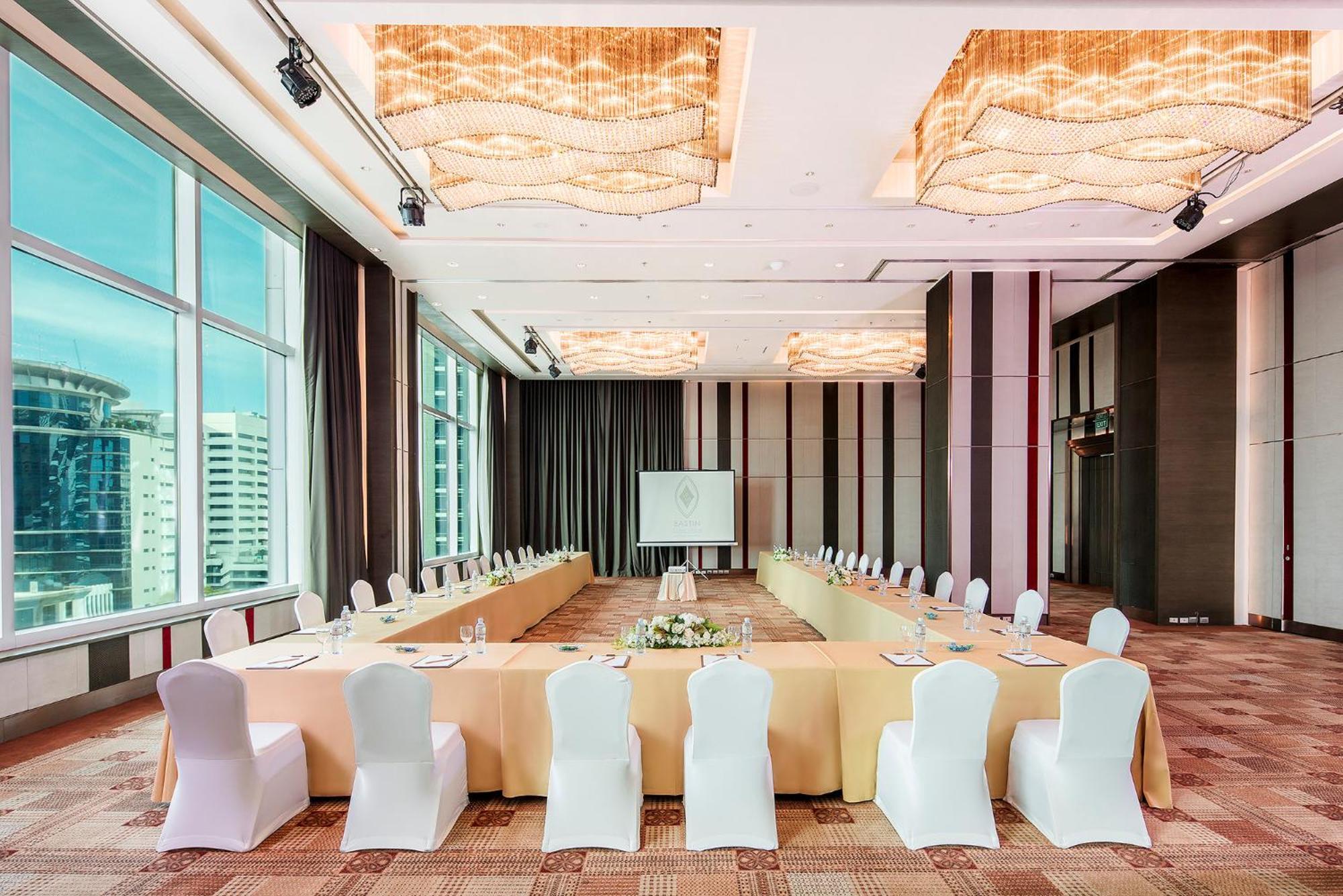 Hotel Eastin Grand Sathorn 5*