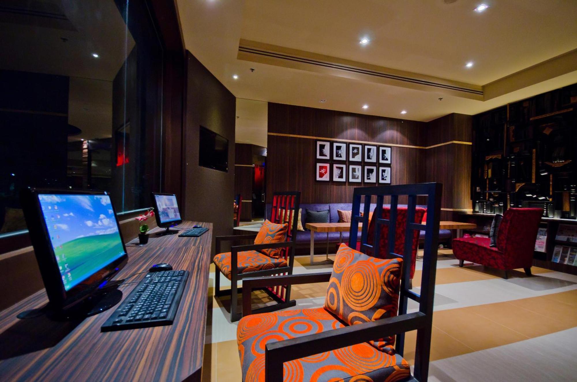 Hotel Tongtara Riverview 4*