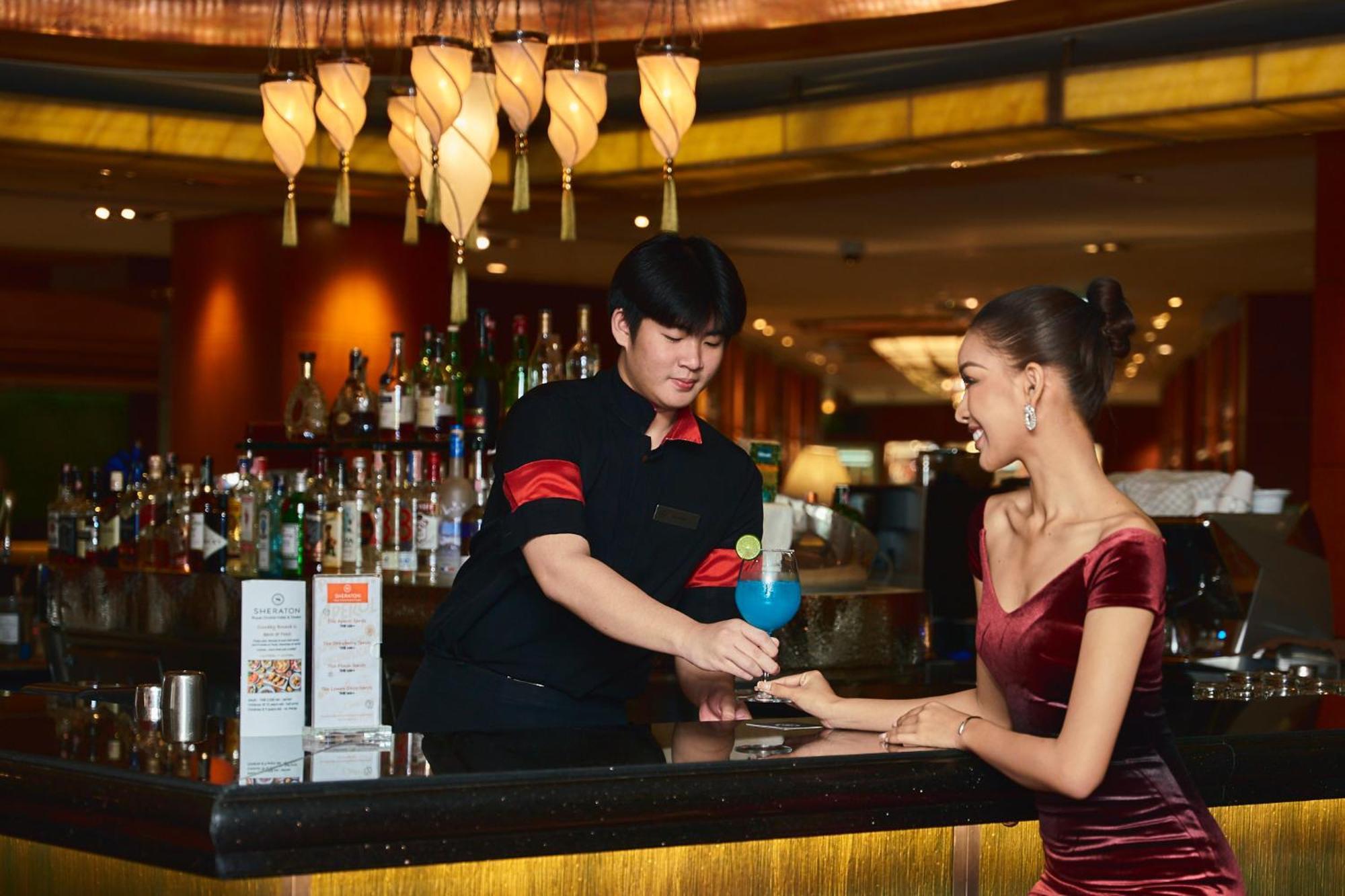 Hotel Royal Orchid Sheraton Riverside